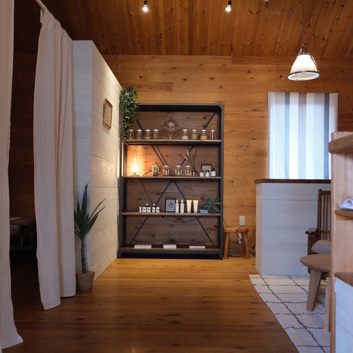 整体のお店のリニューアル ①|くぼしんご SQL_interior