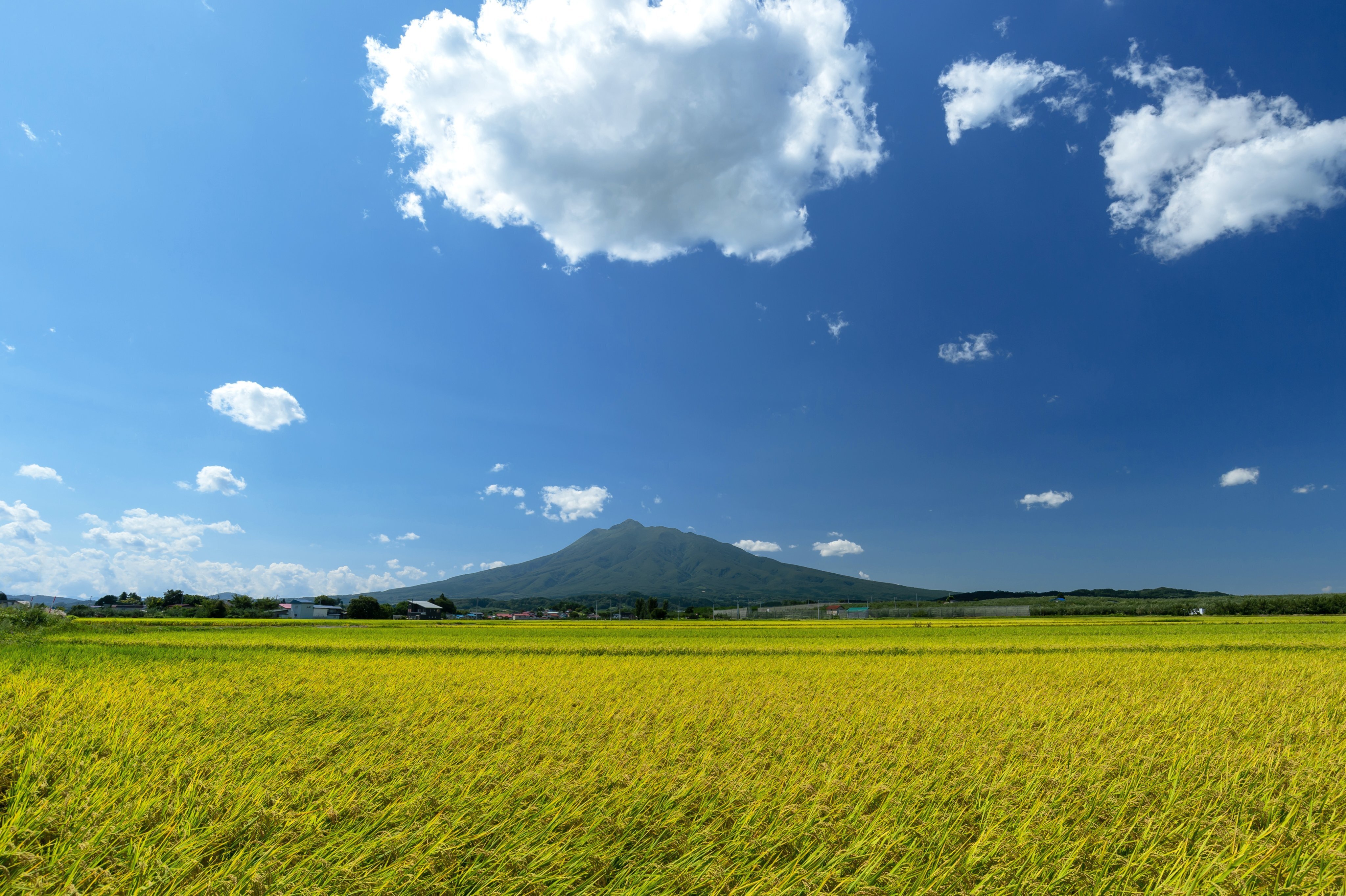 美しい日本の風景】青森県 岩木山｜【HIS公式】TABIFLEEEEEK