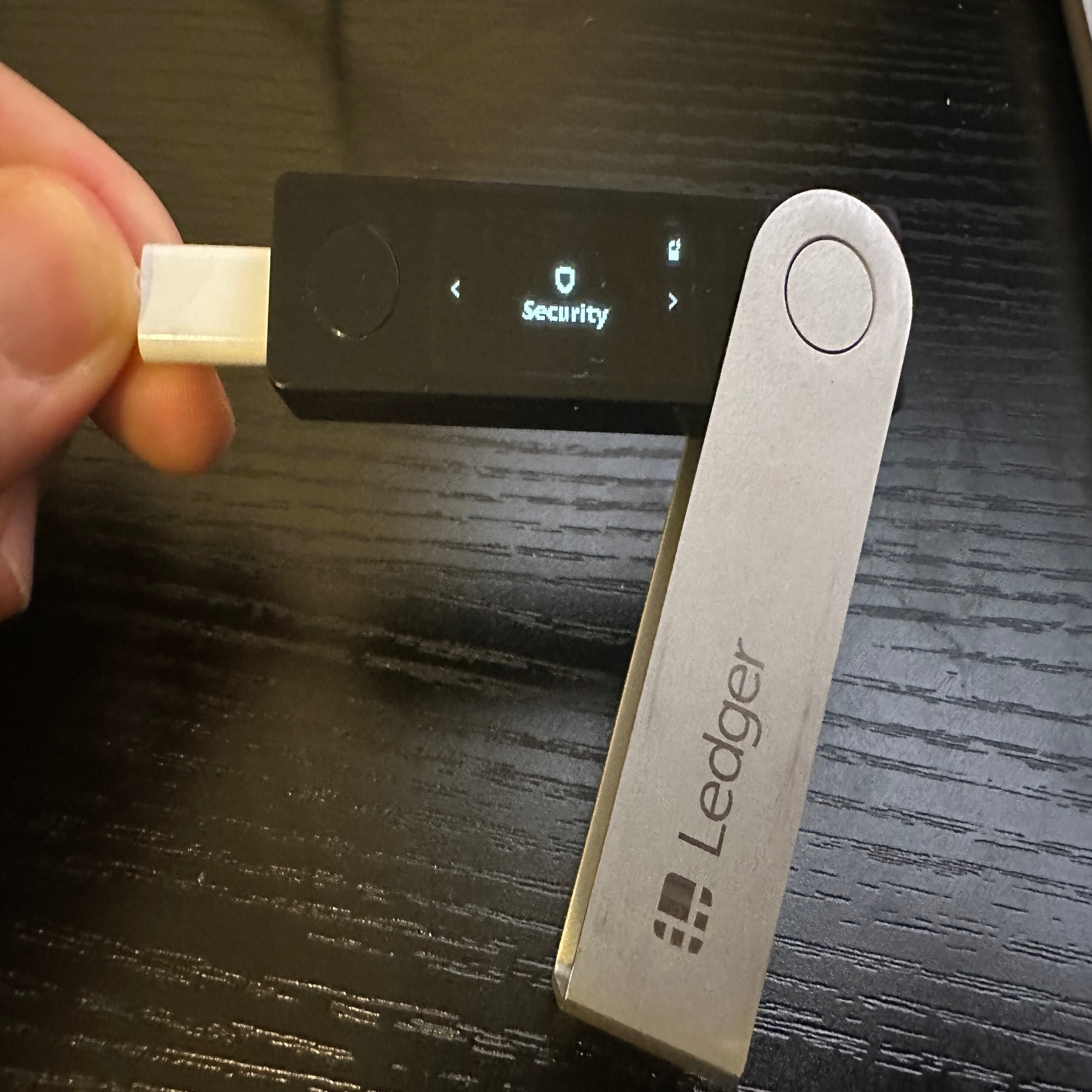 鍵管理の極意 ~安全にハードウェアウォレットを使おう~ 後編：「信用しないため」の処方箋｜チューリンガム株式会社