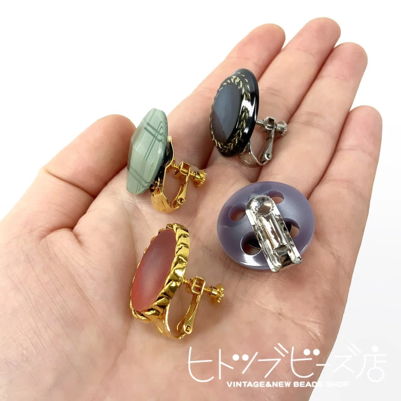 【269】ボタンのイヤリング 3秒で完成！ボタンがそのままイヤリングになる金具が入荷しました