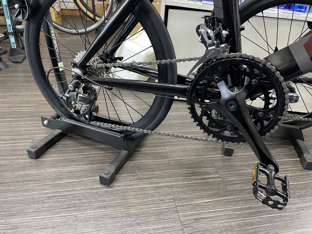 Tern SURGEの限定カラー入荷！｜サンクスサイクルラボ小岩店