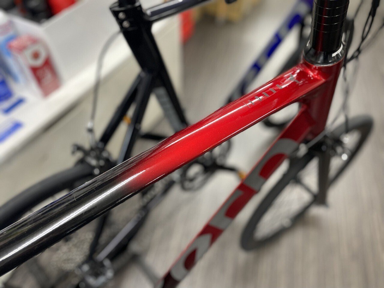 Tern SURGEの限定カラー入荷!|サンクスサイクルラボ小岩店 Tern SURGEの限定カラー入荷!|サンクスサイクルラボ小岩店