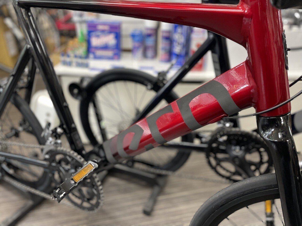 Tern SURGEの限定カラー入荷!|サンクスサイクルラボ小岩店 Tern SURGEの限定カラー入荷!|サンクスサイクルラボ小岩店