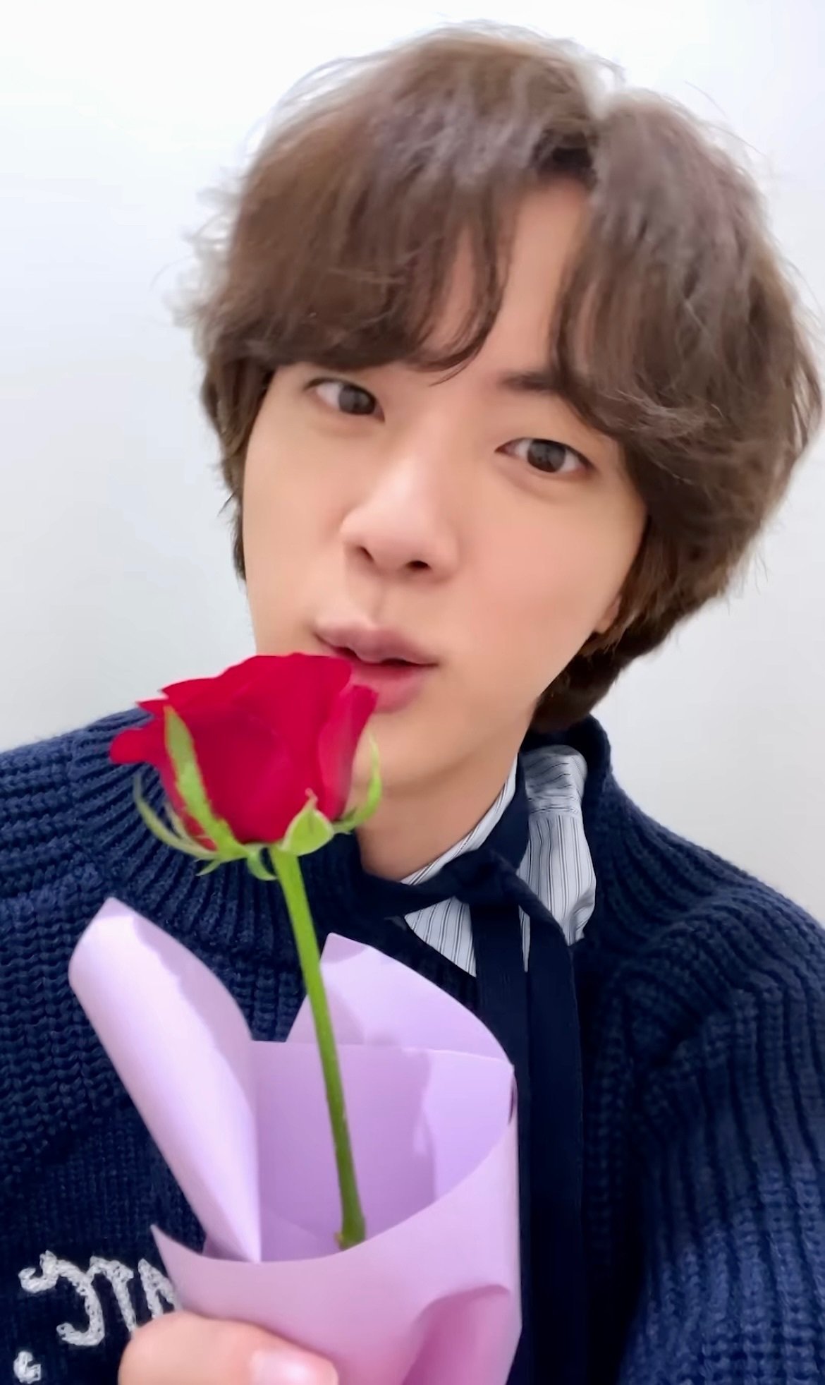 BTS Jin : 5月のキムソクジンさん｜mi