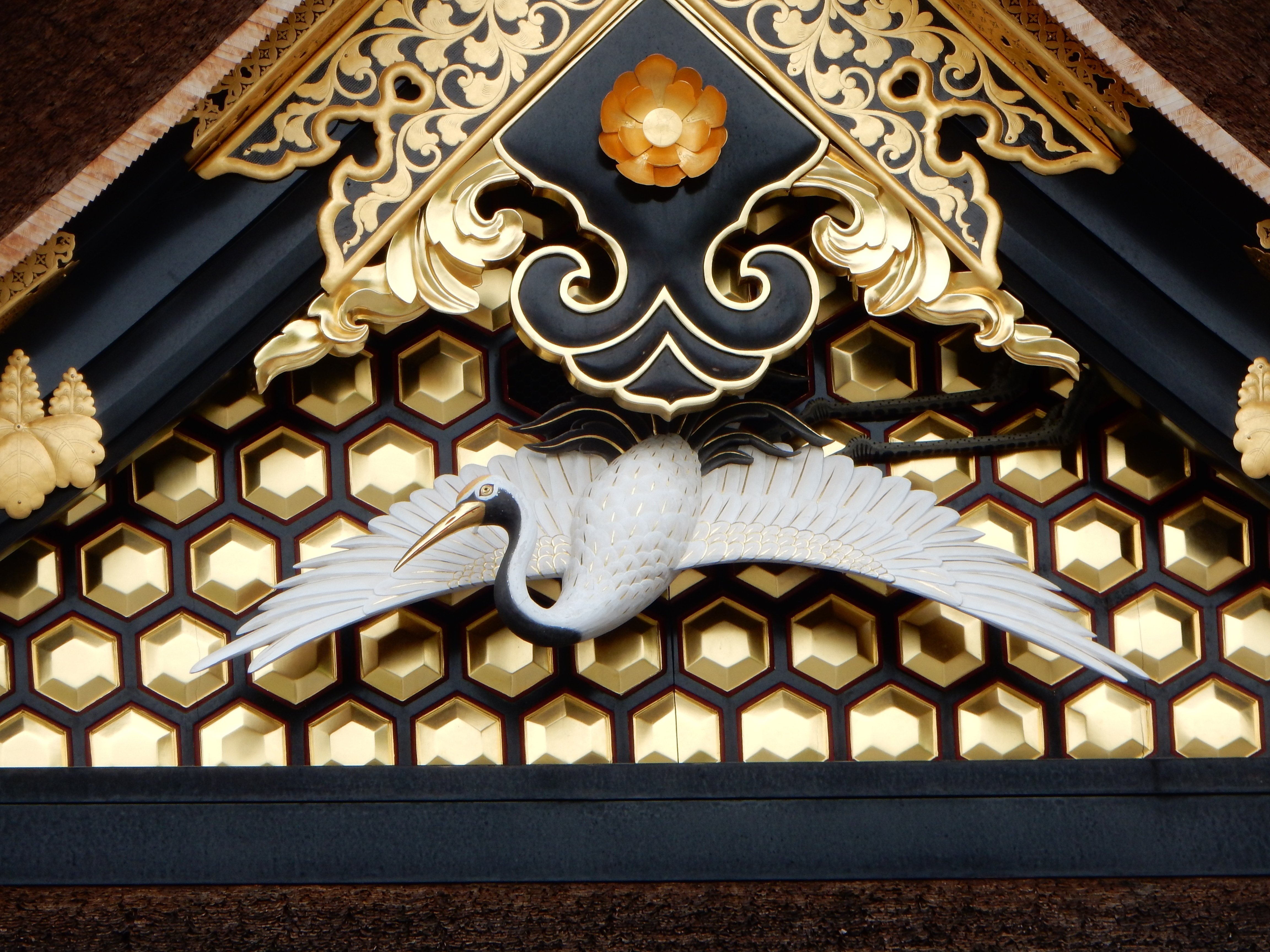 香合 本願寺唐門獅子文寫 (徳力孫三郎 作) 香合 本願寺唐門獅子文寫 (徳力孫三郎 作) 西本願寺 修復が進む