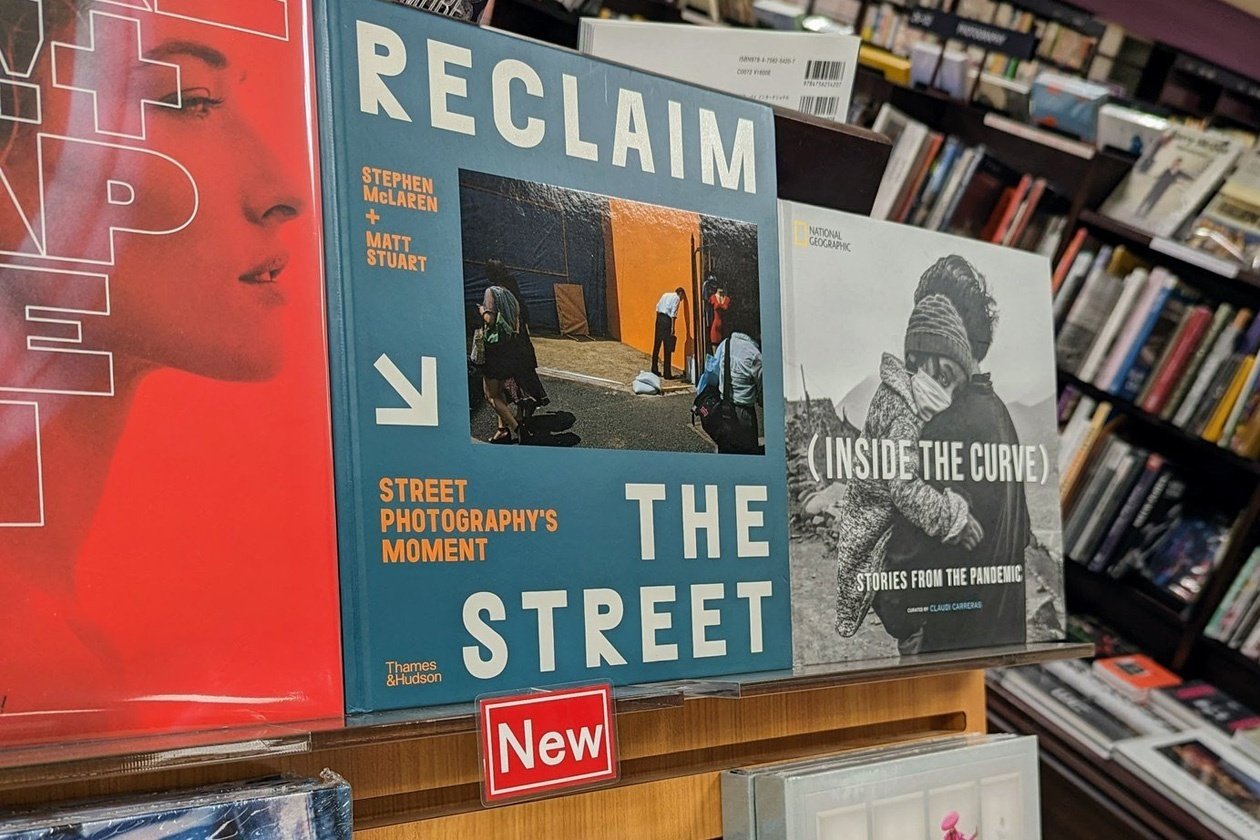 写真集「Reclaim the Street」（リクレイム・ザ・ストリート）で紹介