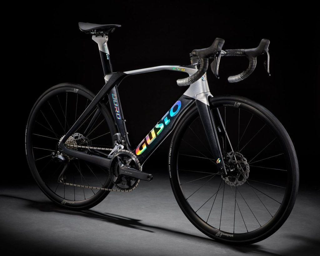 レビュー】コスパ最強の台湾メーカー「GUSTO」の新型DURO EVO