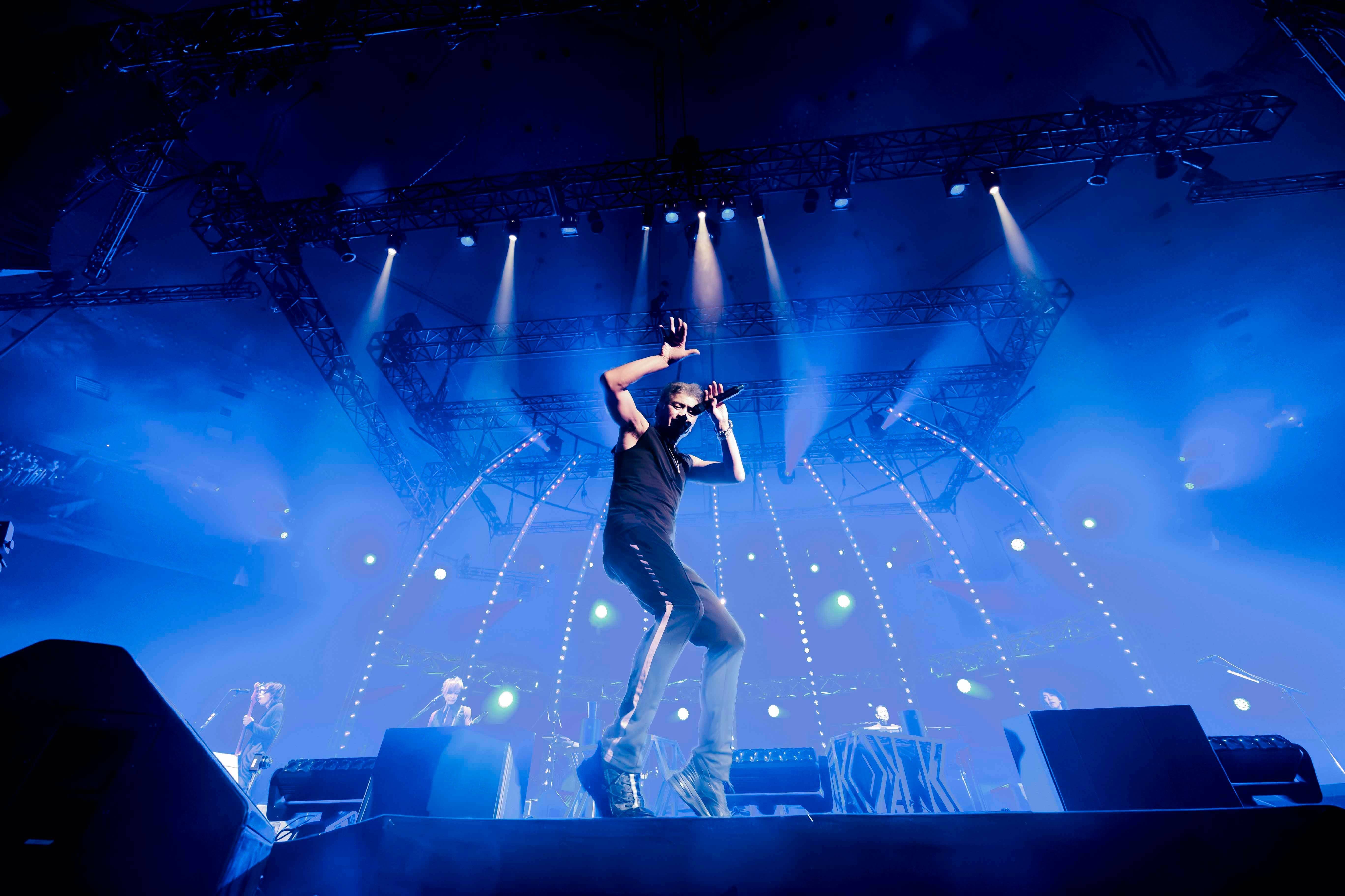 吉川晃司ニューアルバム『OVER THE 9』を引っ提げて開催された全国