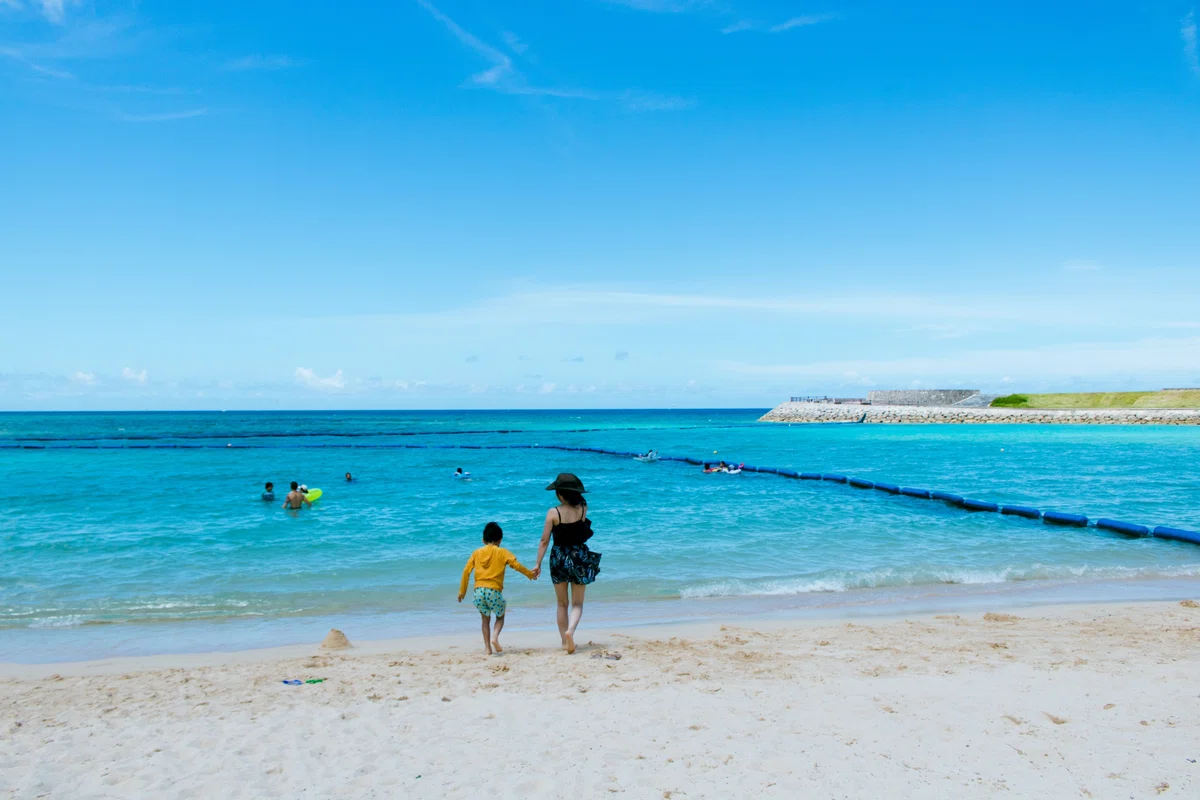 子連れ沖縄旅行】想像以上に綺麗だった宜野湾トロピカルビーチ｜マミコ