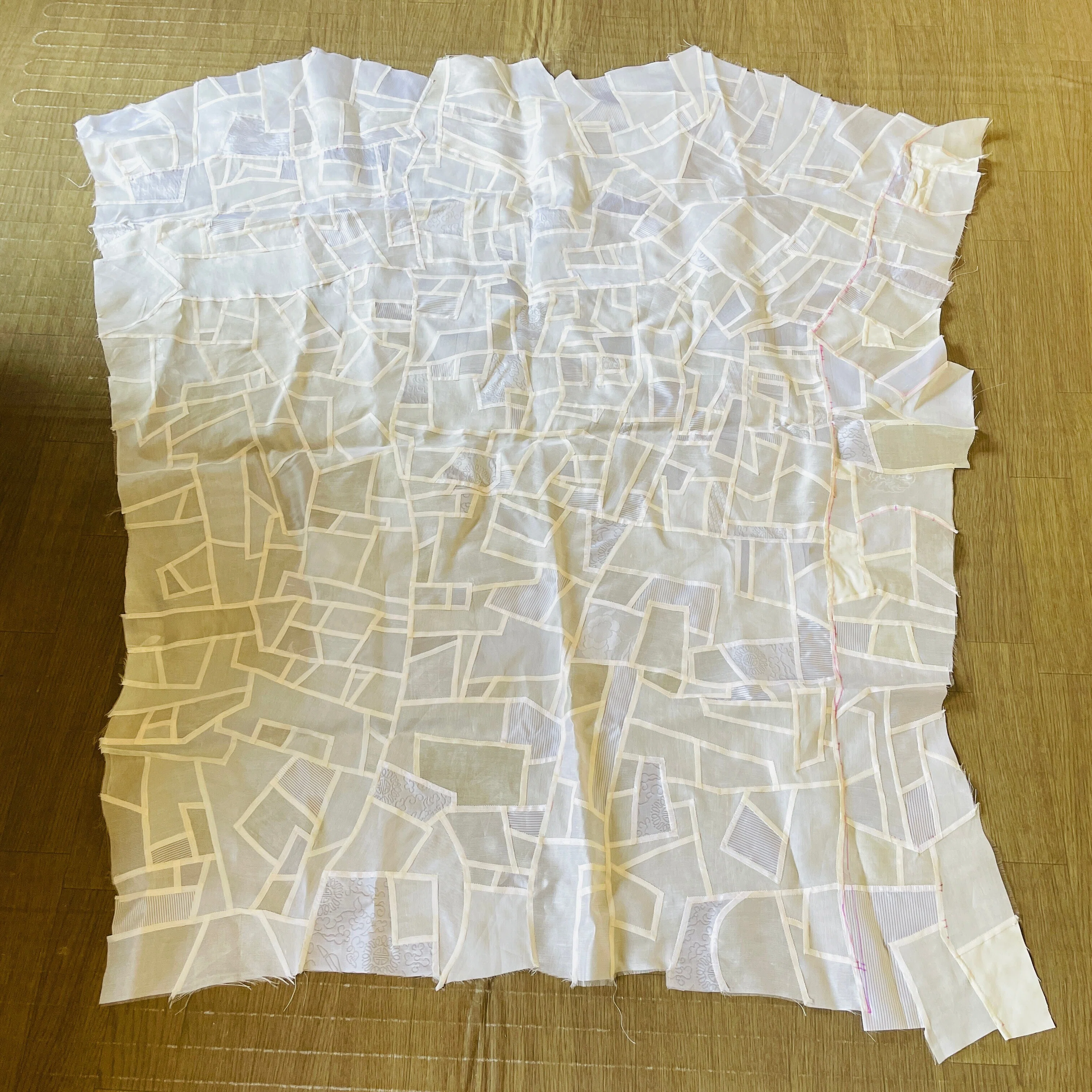 ポジャギ制作過程】久しぶりの白のシルク、くり抜き作品｜pojagi*sono