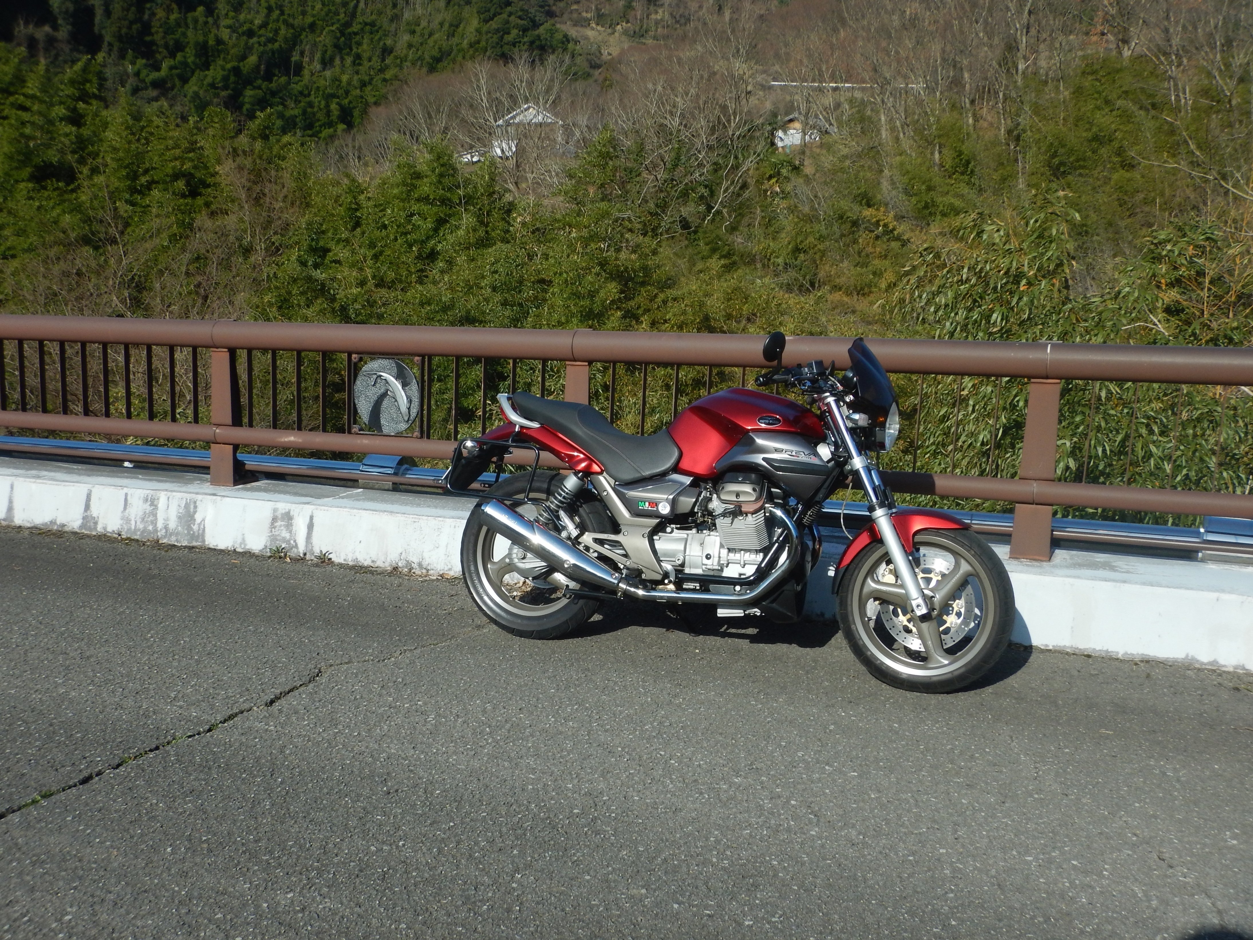 MOTOGUZZI BREVA V750IE 車検11月まで バイク乗り続けるのにかかる費用 MOTO GUZZI BREVA V750の場合｜フランキー