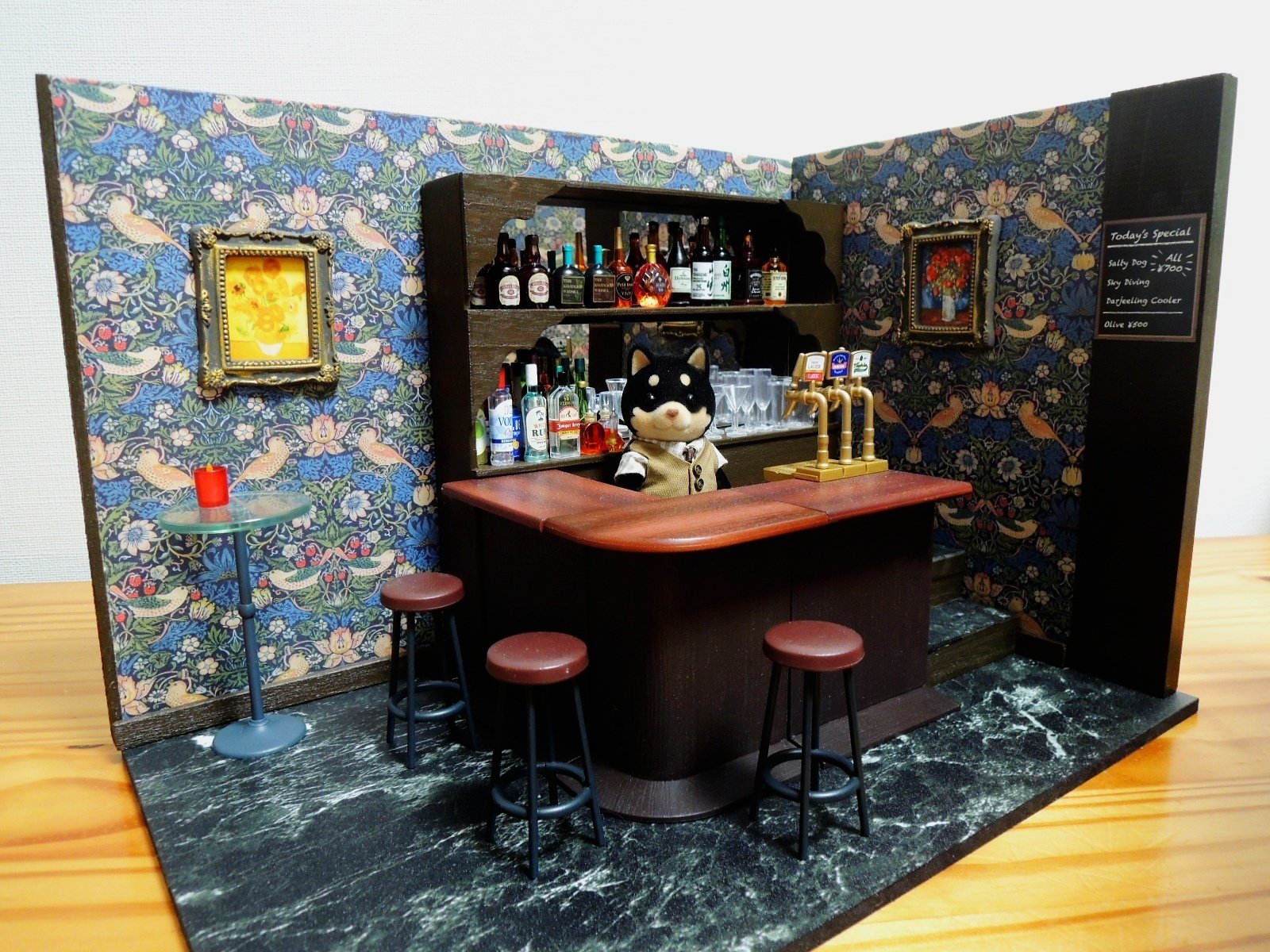 Bar Tiny ミニチュアバーカウンター