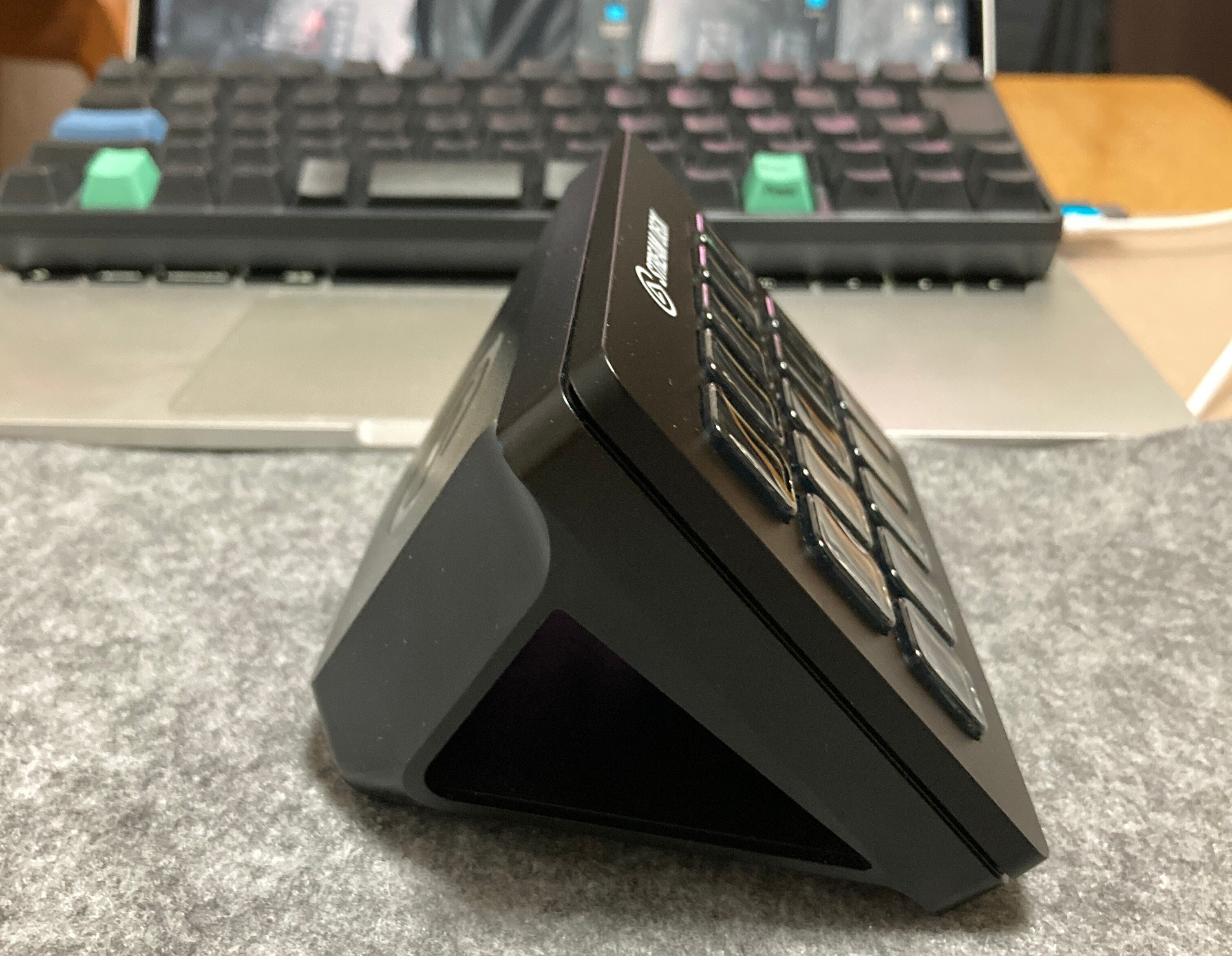 Elgato Stream Deck どこに配置すべきか｜もっちん