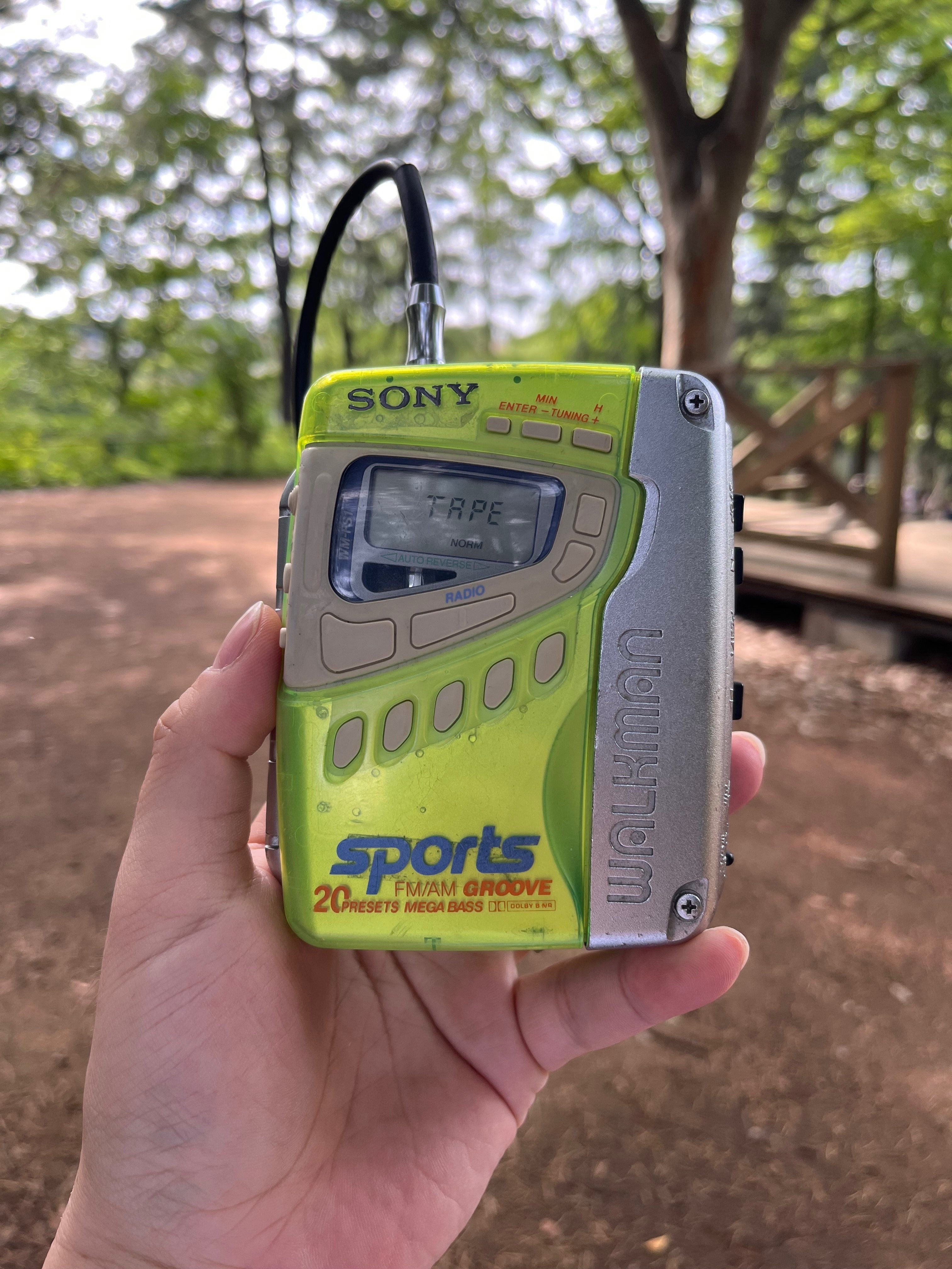 動作品 SONY SPORTS RP208SP walkman ウォークマン 71n3yJNaqmL._UF350,350_QL80_.jpg