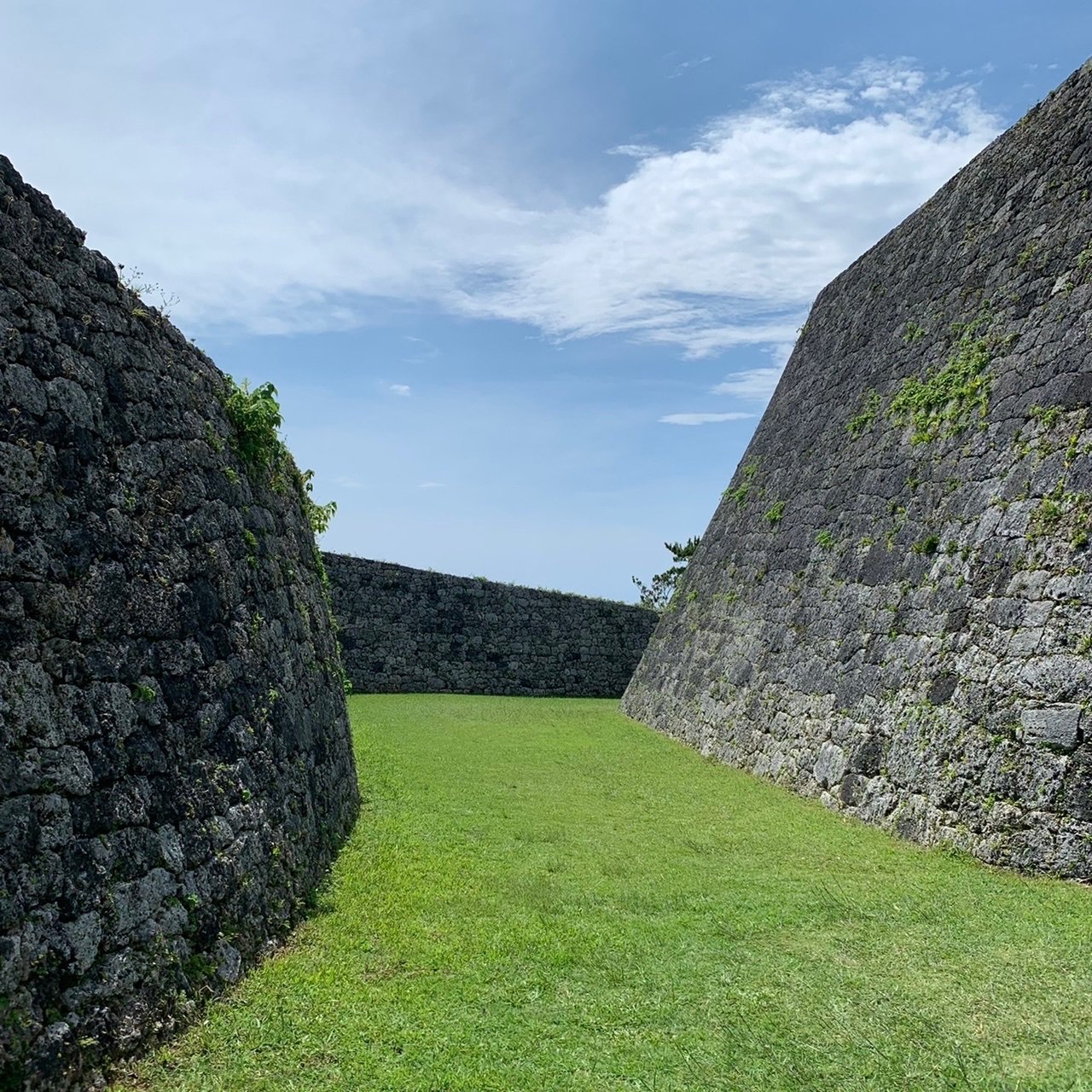 石積みが織りなす曲線美