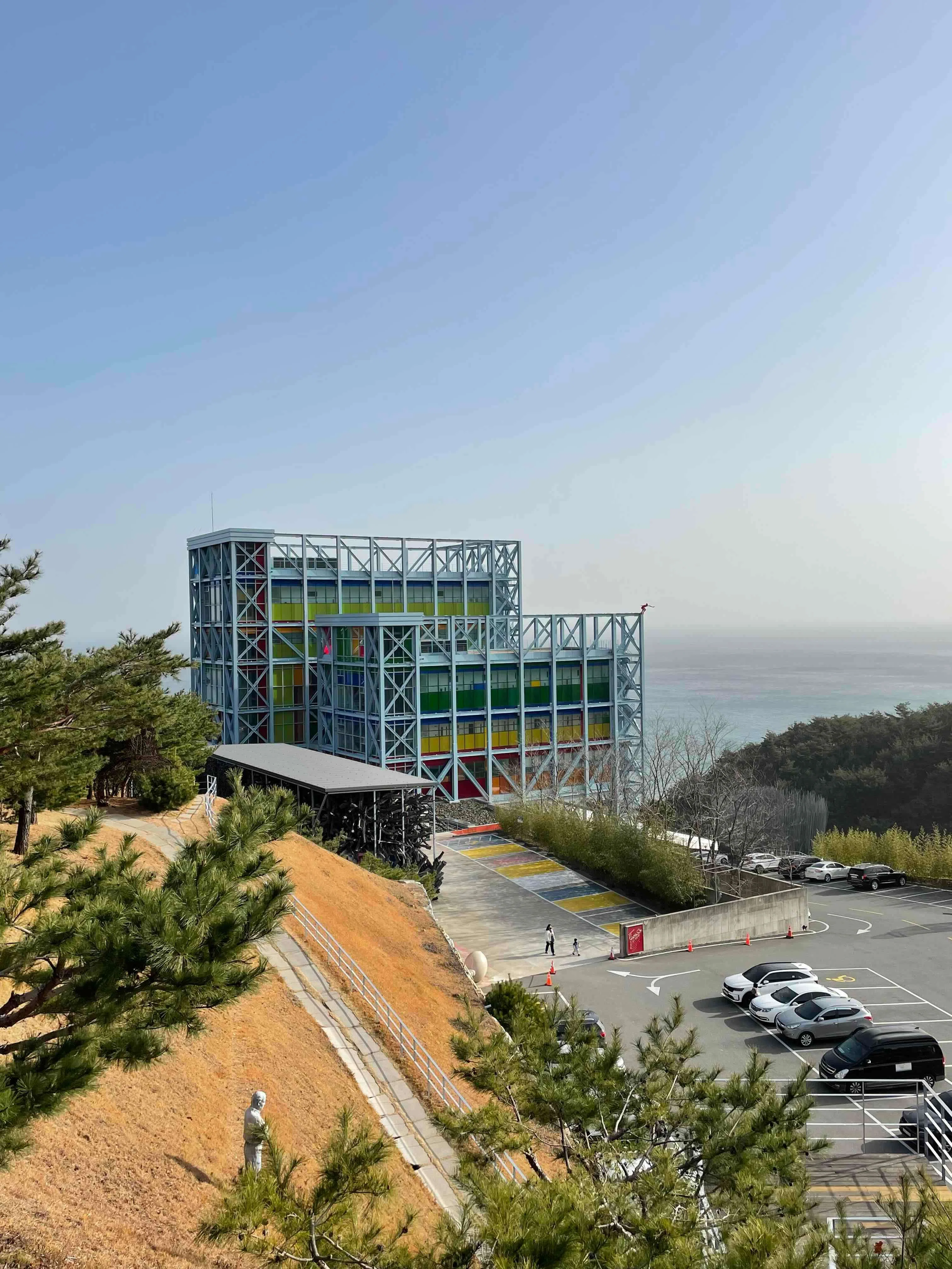 自然と現代アートの融合 「ハスラアートワールド」｜フレックス韓国部
