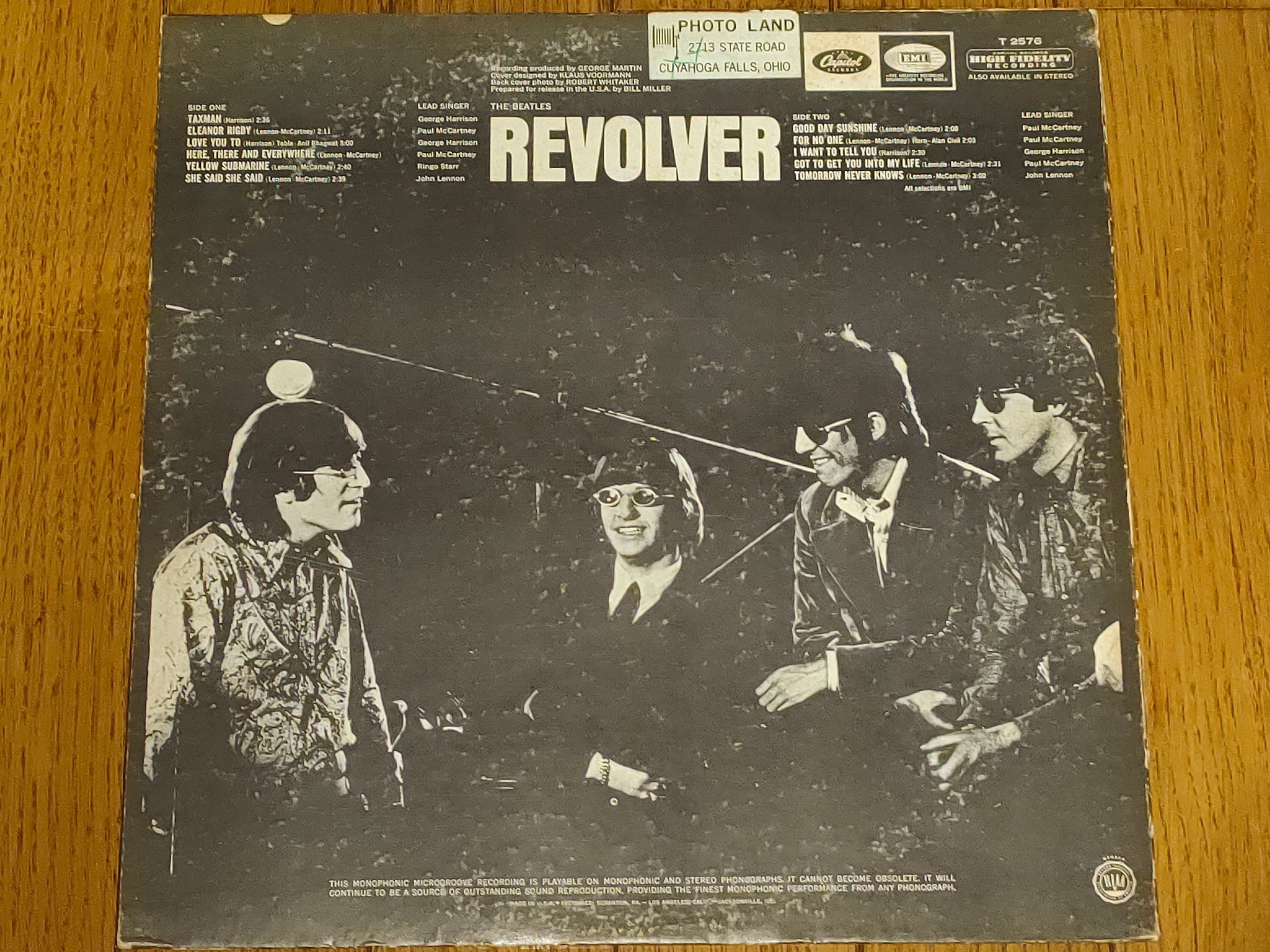 Revolver】(1966) Beatles アナログ盤で聴いてみたリボルバー Revolver】(1966) Beatles アナログ盤で聴いてみたリボルバー
