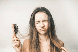 【冬のヘアダメージ対策】髪にできる乾燥ケアって何がいい？ first_img