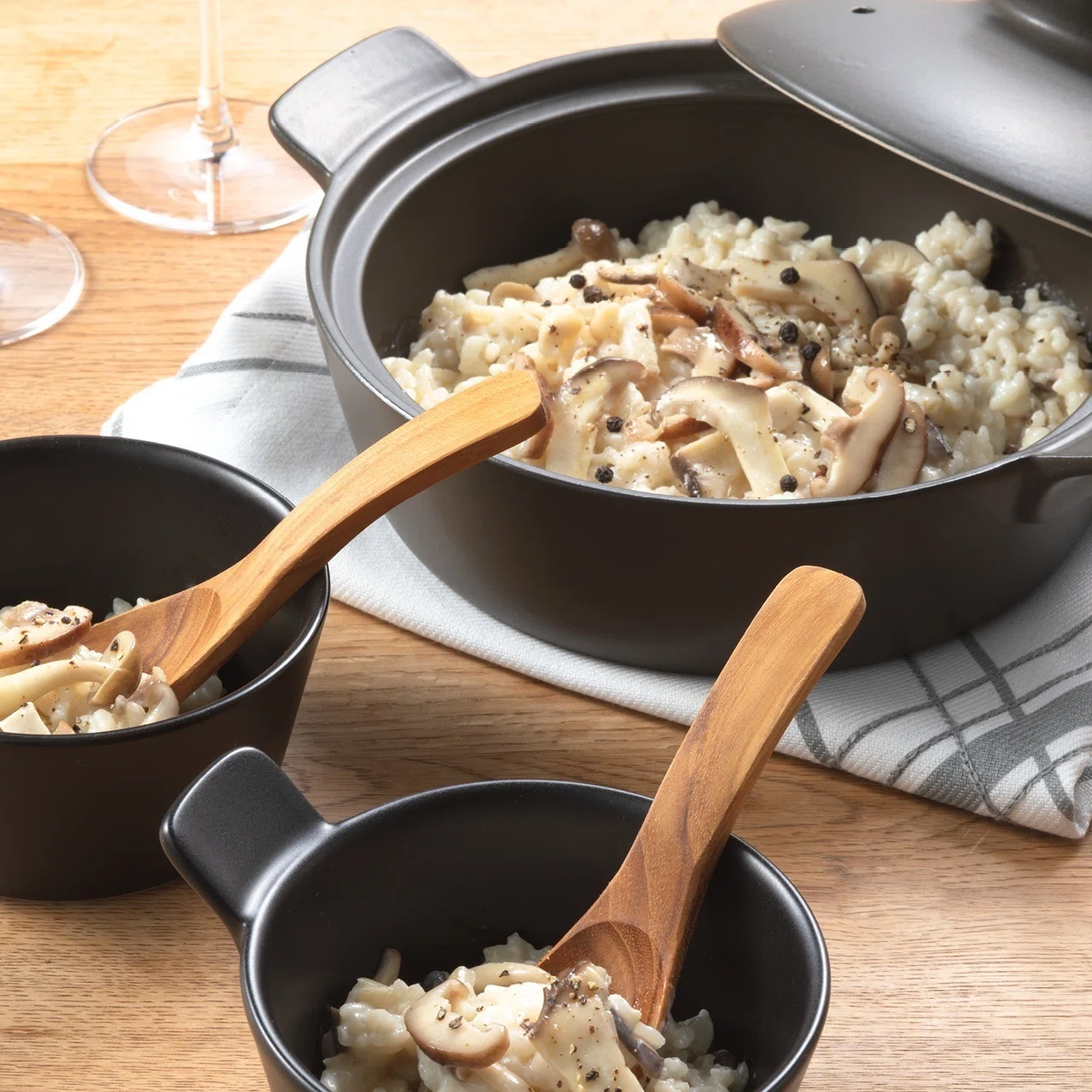 煮込み料理から炊飯まで！マルチに使える土鍋たち｜sarasa design store