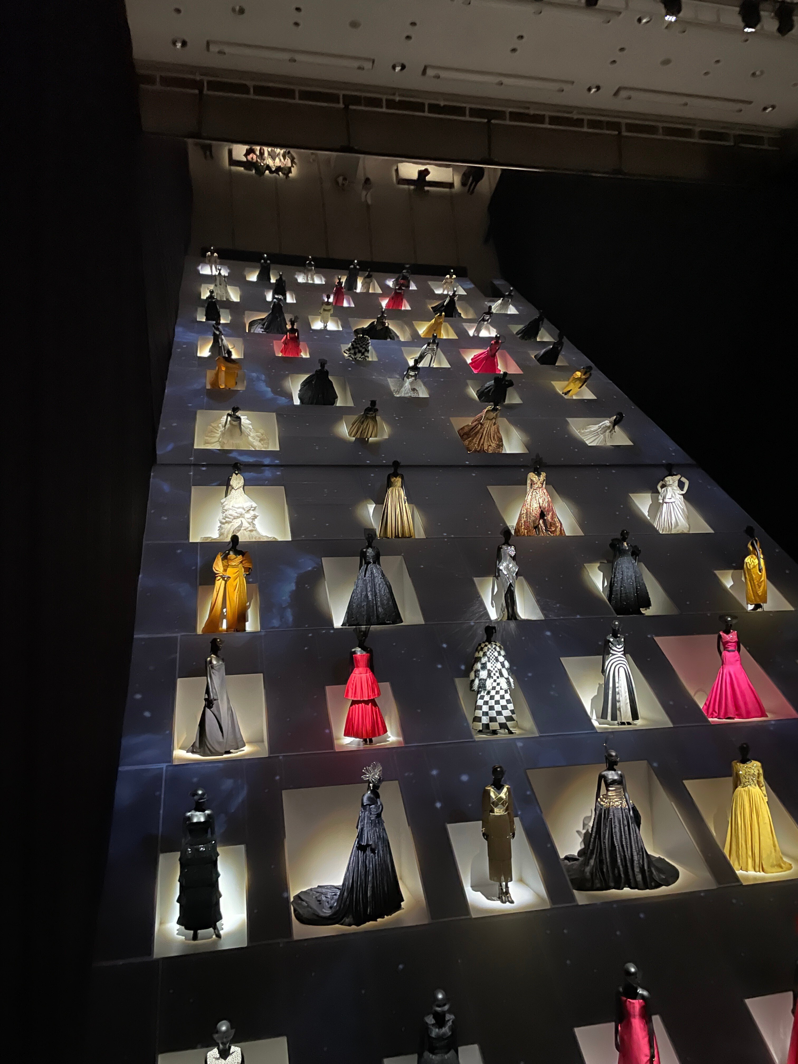 DIOR展目録 Christian Dior展にいってきました｜一般財団法人