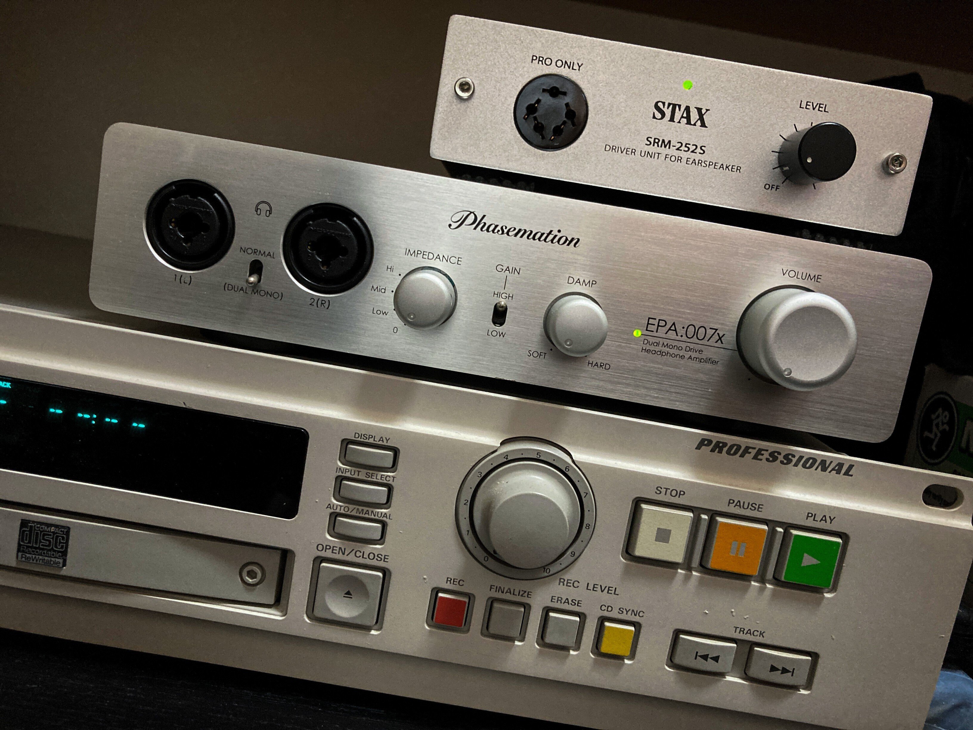 電源大切。(STAX SRS-3100で実験)|Satoshi Horibe 電源大切。(STAX SRS-3100で実験)|Satoshi Horibe