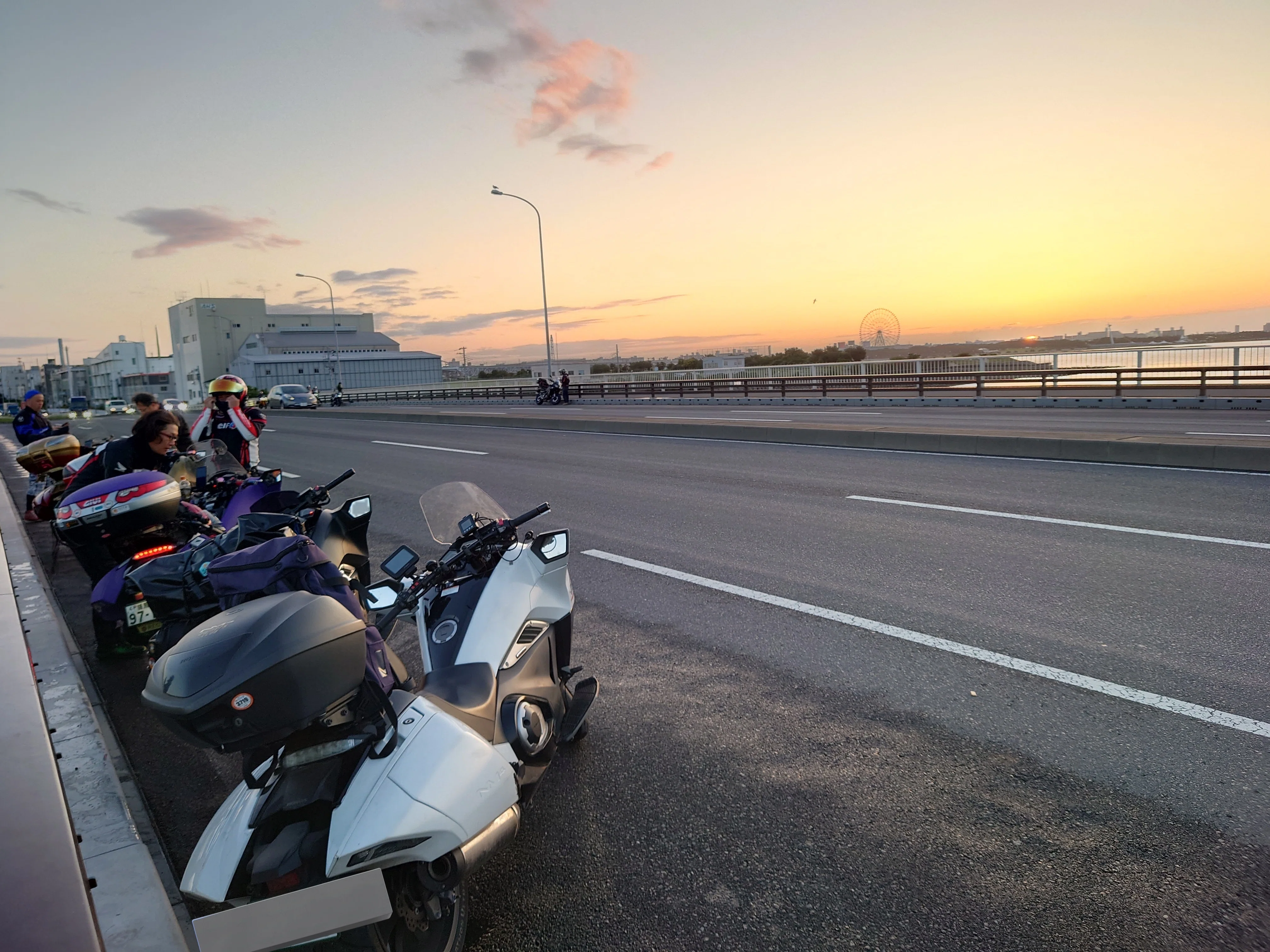 SSTR】1万台以上が参加する感動的なバイク旅｜Neoriders Project