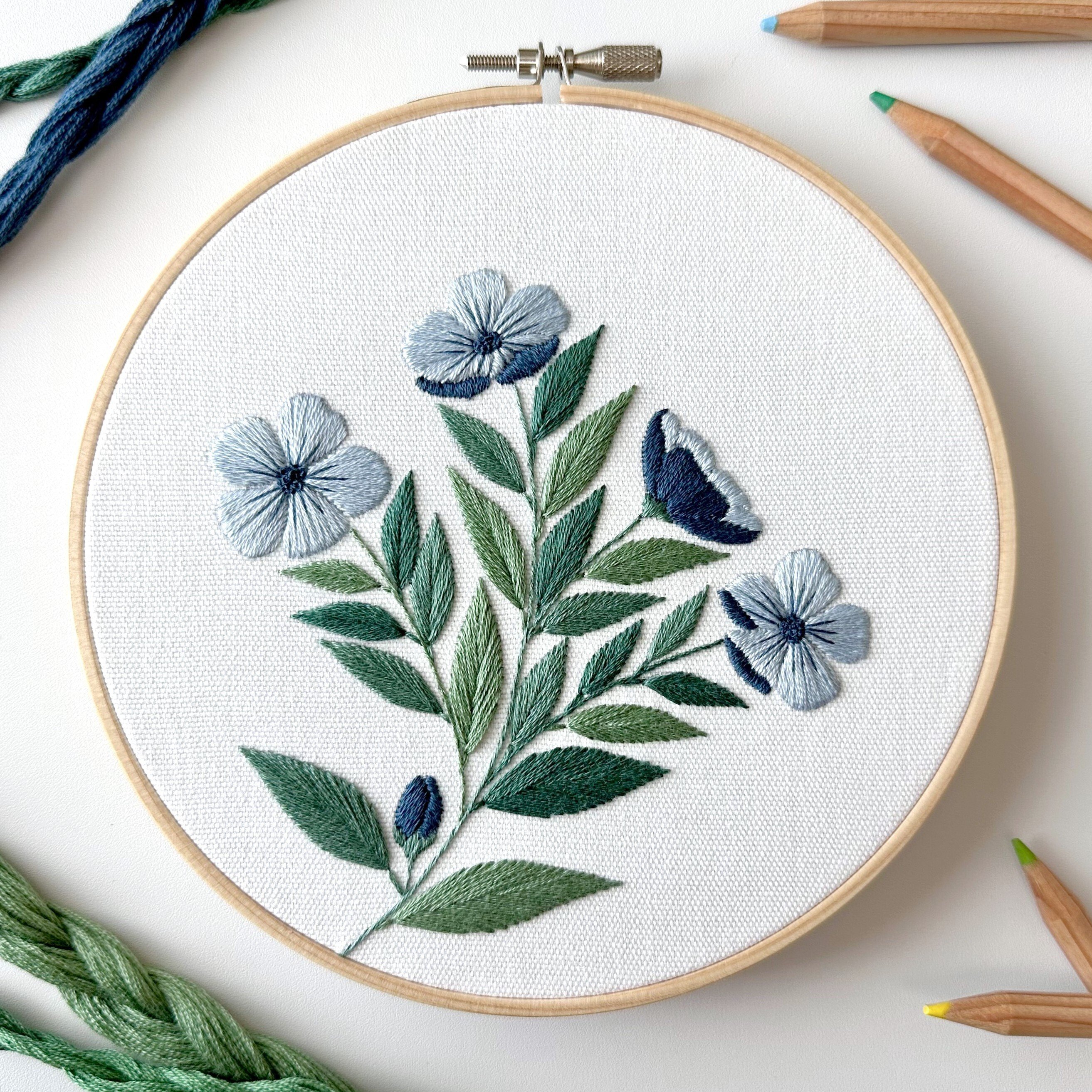 花刺繍—句集 2冊目】花の刺しゅう図案集 実物大図案と応用作品