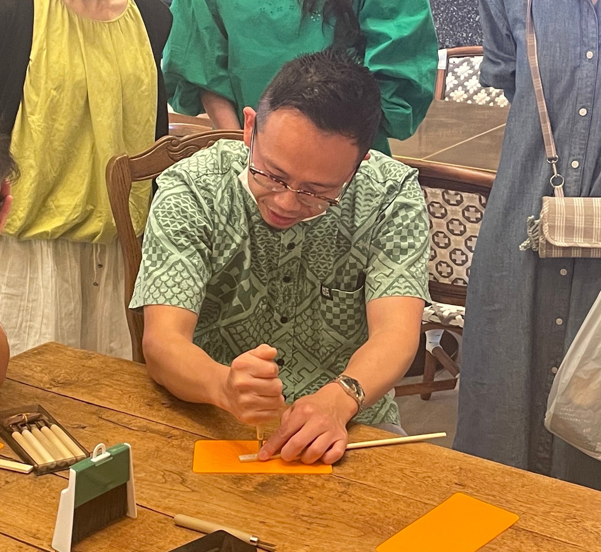 オヘカパラカービングワークショップ！ハワイの伝統的な竹製スタンプを