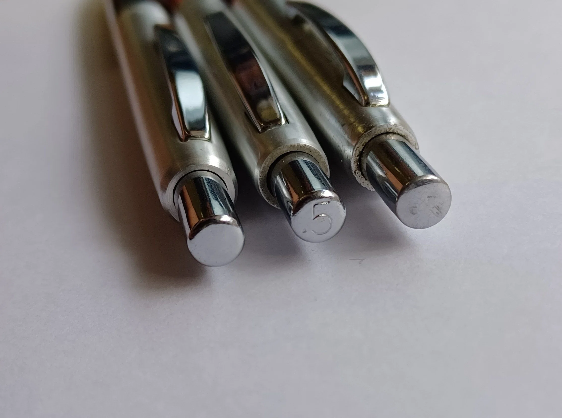 Pentel S55の年代別比較｜淡