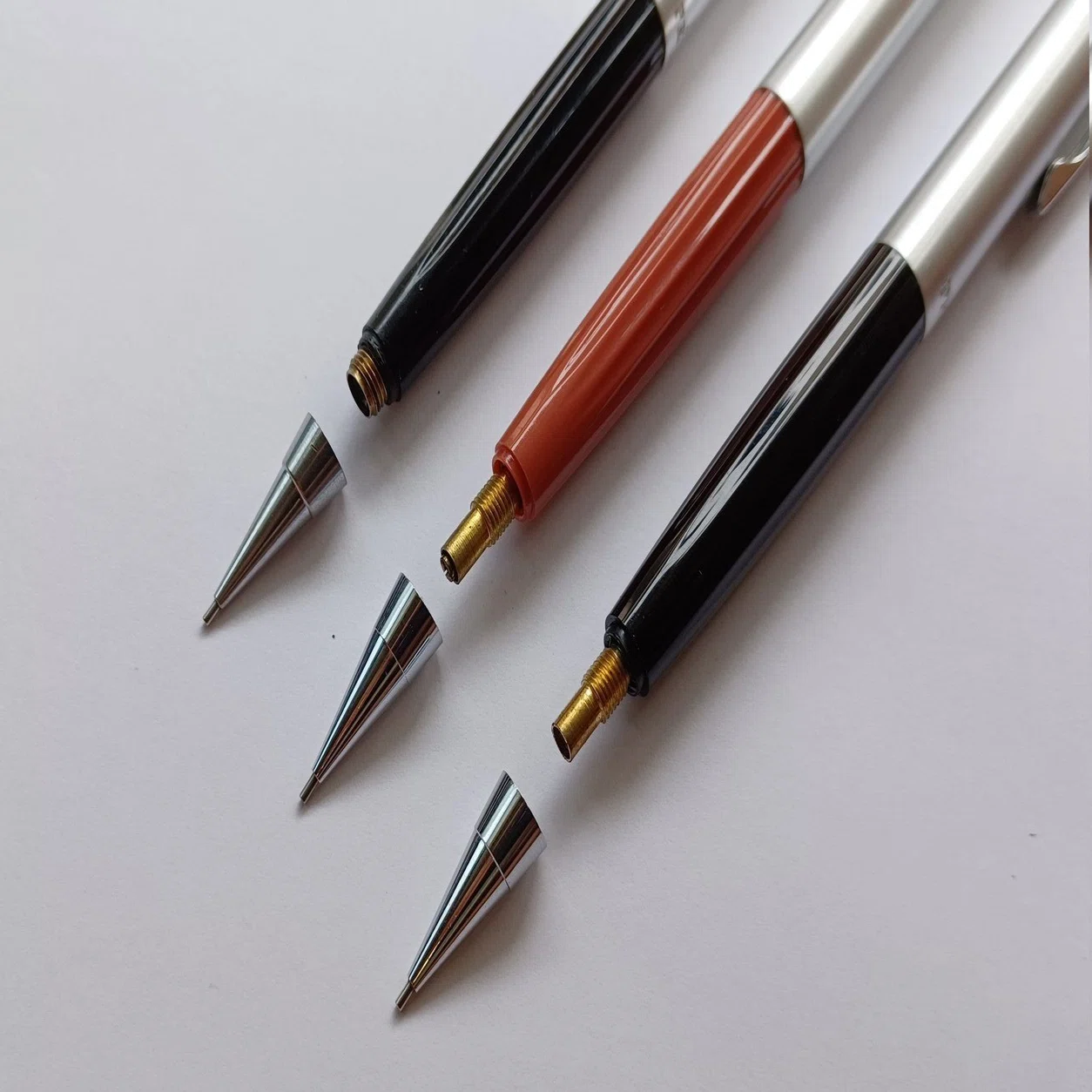 Pentel S55の年代別比較｜淡