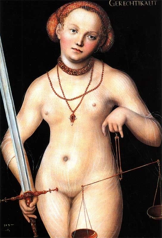 今日のアート占いは 「正義は主観ではない、今抱えている問題は条件・状況をよく考えてから決めること。」正義の寓意はローマ神話の女神ユスティスがモデル。 剣と天秤を持ち、裸体に見えるけれど薄い衣を纏っています。とはいえ、スケスケなので、裸体同然ですが。 女神をスケスケ裸体で描いたのはクラーナハが初めて。 厳格なドイツで。そういえば、この人宗教改革者マルティン・ルターの友人で肖像画も残しています。