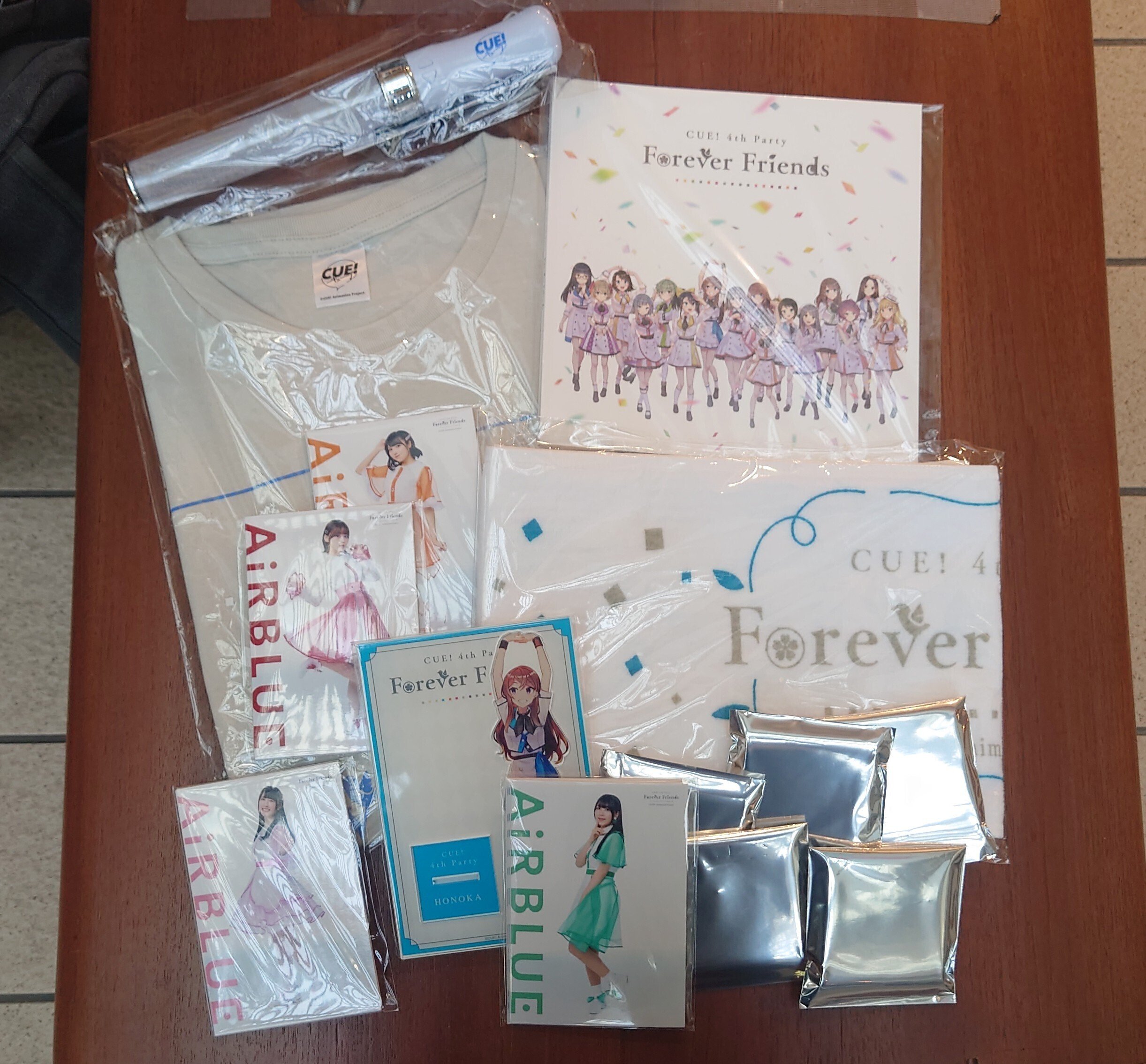 CUE! AiRBLUE Forever Friends 全員直筆サインポスター