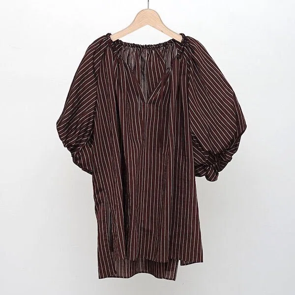 ロマンチックなムードのブラウス【Uhr】Striped Volume Sleeve Blouse 