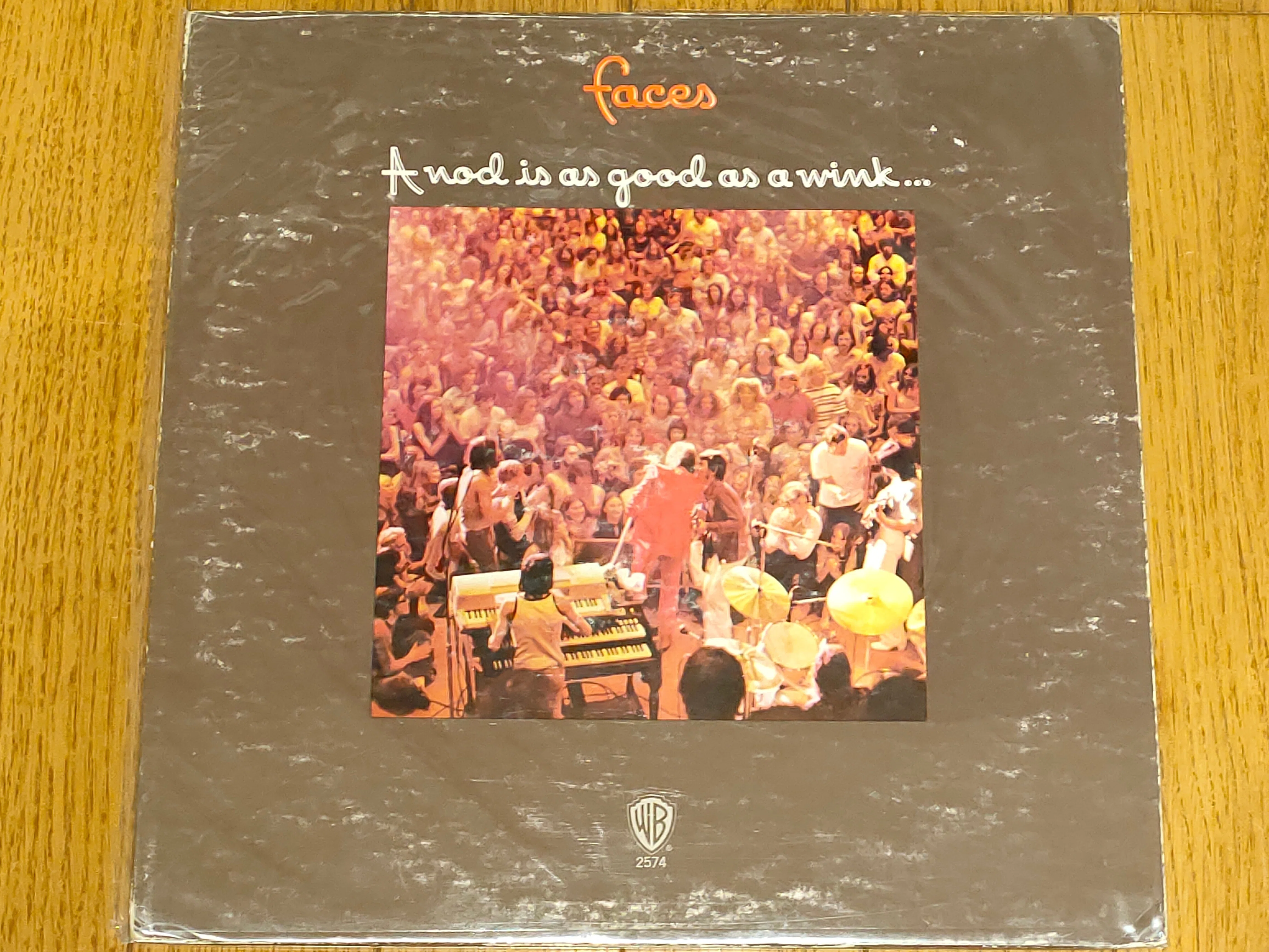 A Nod's as Good as a Wink To a Blind Horse】(1971) Faces
