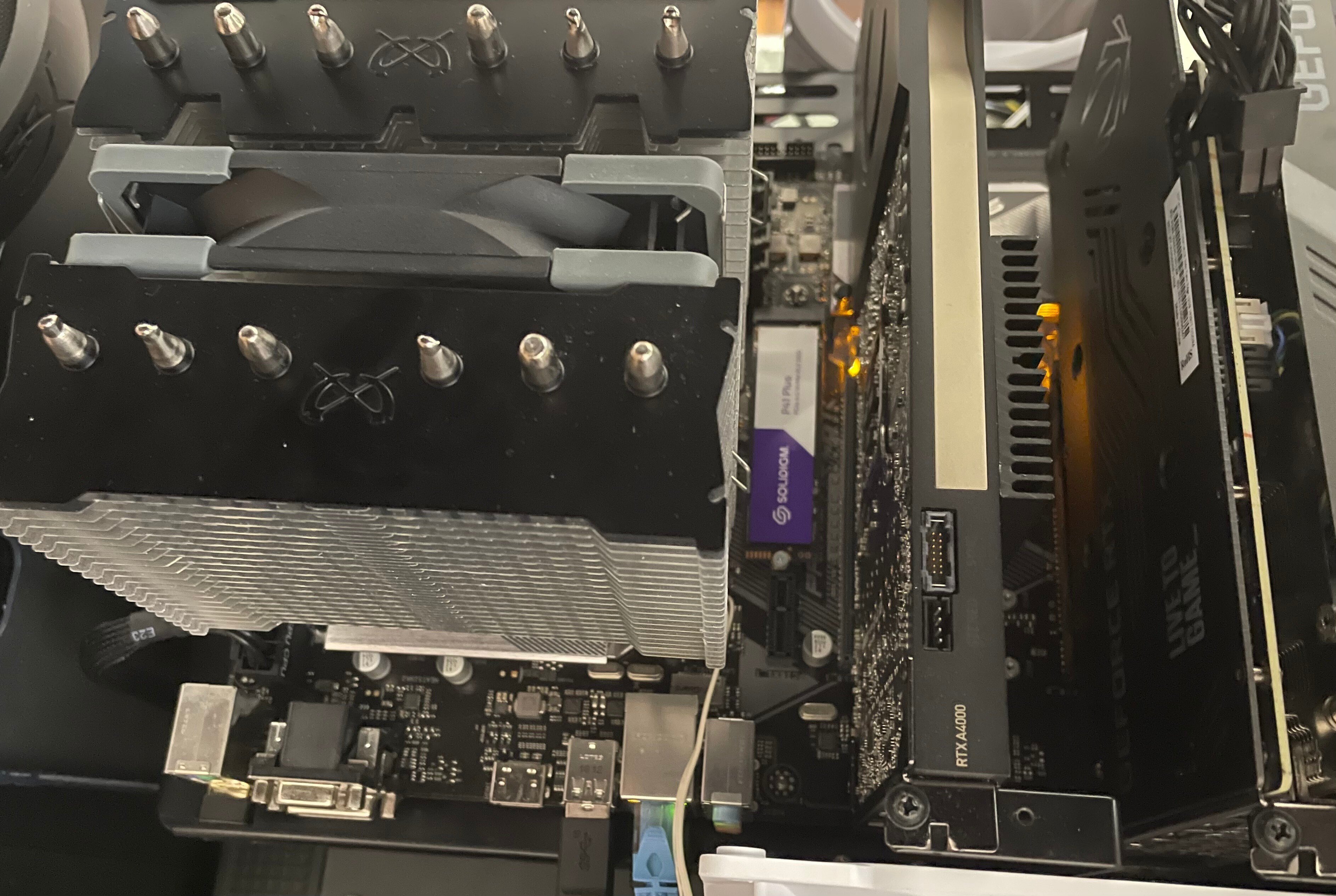 NVIDIA RTX A4000 VRAM 16GB 生成AIに最適 GPU業界の雄・NVIDIAが放つ「