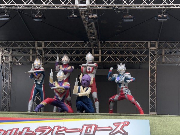 2011年公開劇場映画 ゼロ/ダイナ/コスモス/ウルトラマンサーガ 特撮台本 2011年公開劇場映画 ゼロ/ダイナ/コスモス/ウルトラマンサーガ