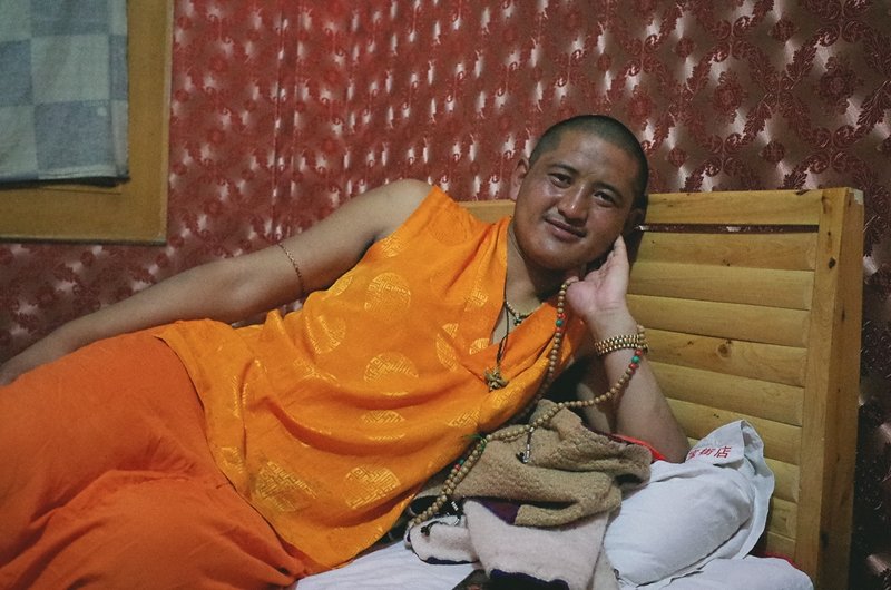 チベット僧
