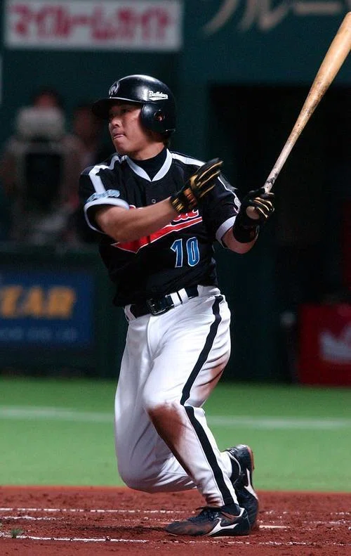 近鉄バファローズ:水口栄二 (10)｜プロ野球写真データベース