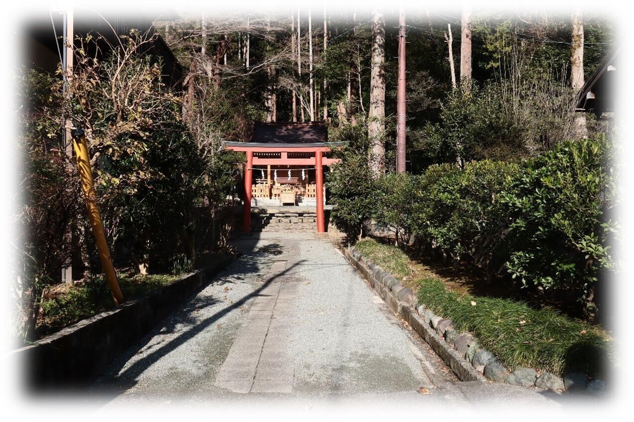鎌倉八幡宮境内(額装済み) 鎌倉八幡宮境内(額装済み) - メルカリ