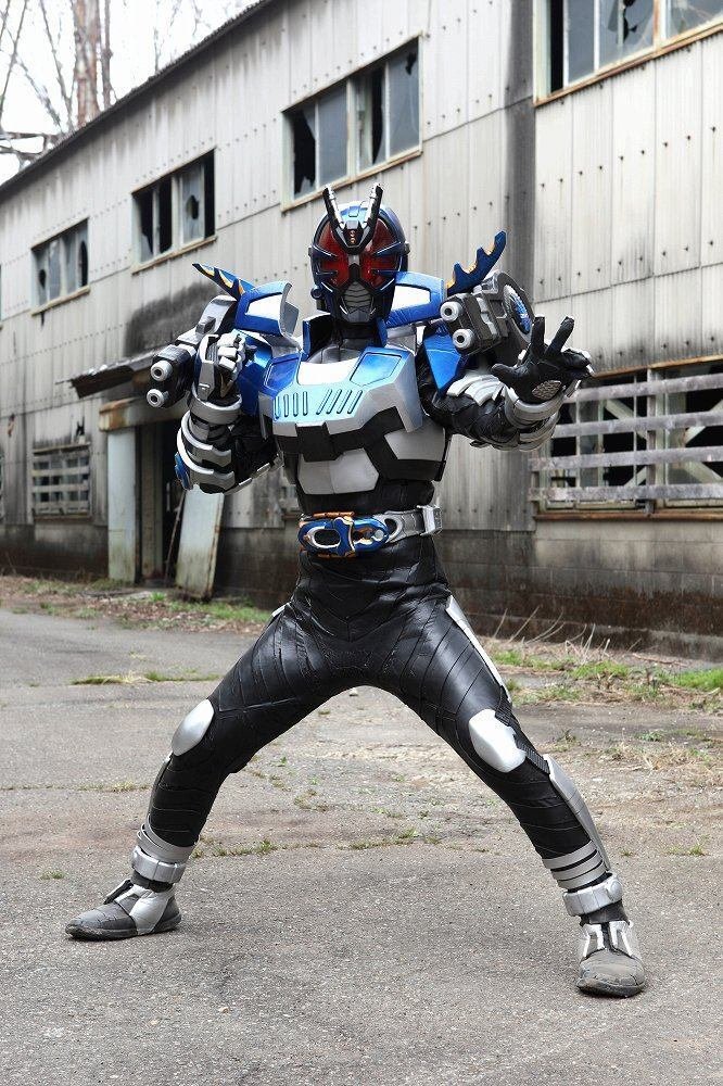 期間限定発売4cボスカツクェーサー高レート 不亞幽匿名追跡発送 加賀美隼人 仮面ライダーカブト～ネクストジェネレーションバトル～第1話「新世代