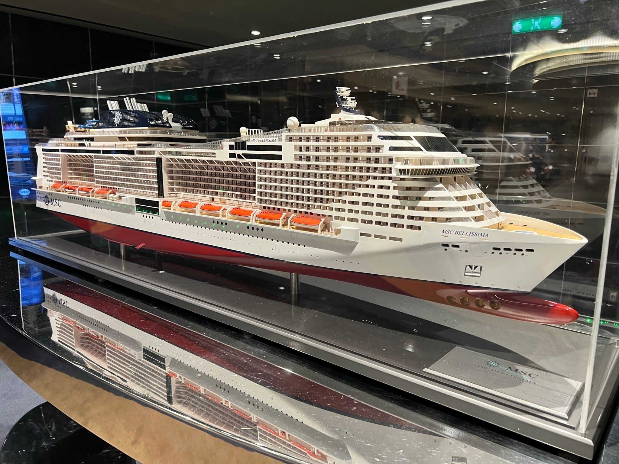 MSCベリッシマミニチュア船模型 クルーズ - メルカリ