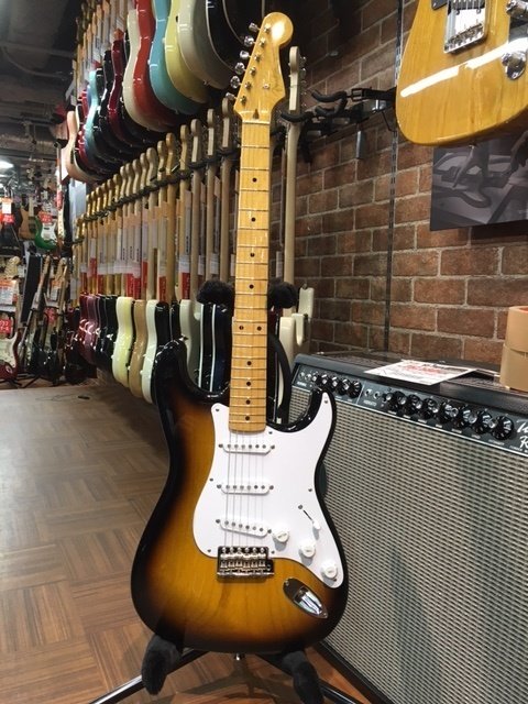 フェンダー (なんちゃってw)ストラトキャスター