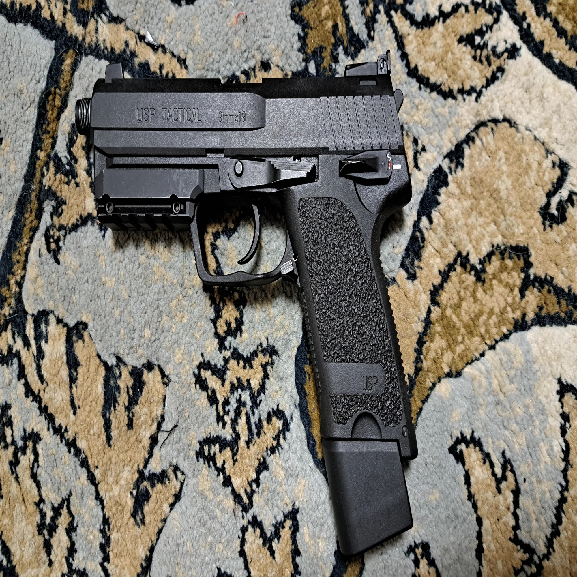 TANIOKOBA/BATON BH-USP Tactical Co2ガスガン｜郭公