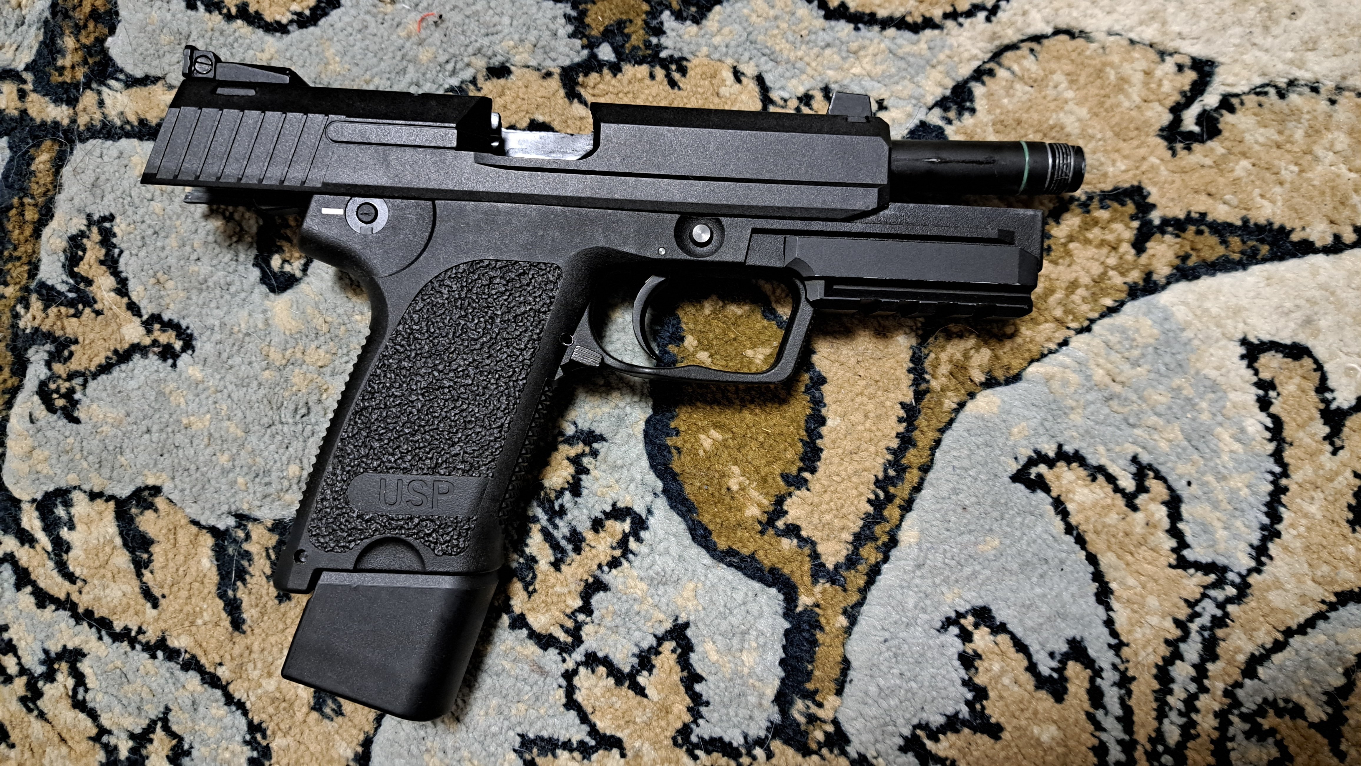 TANIOKOBA/BATON BH-USP Tactical Co2ガスガン｜郭公