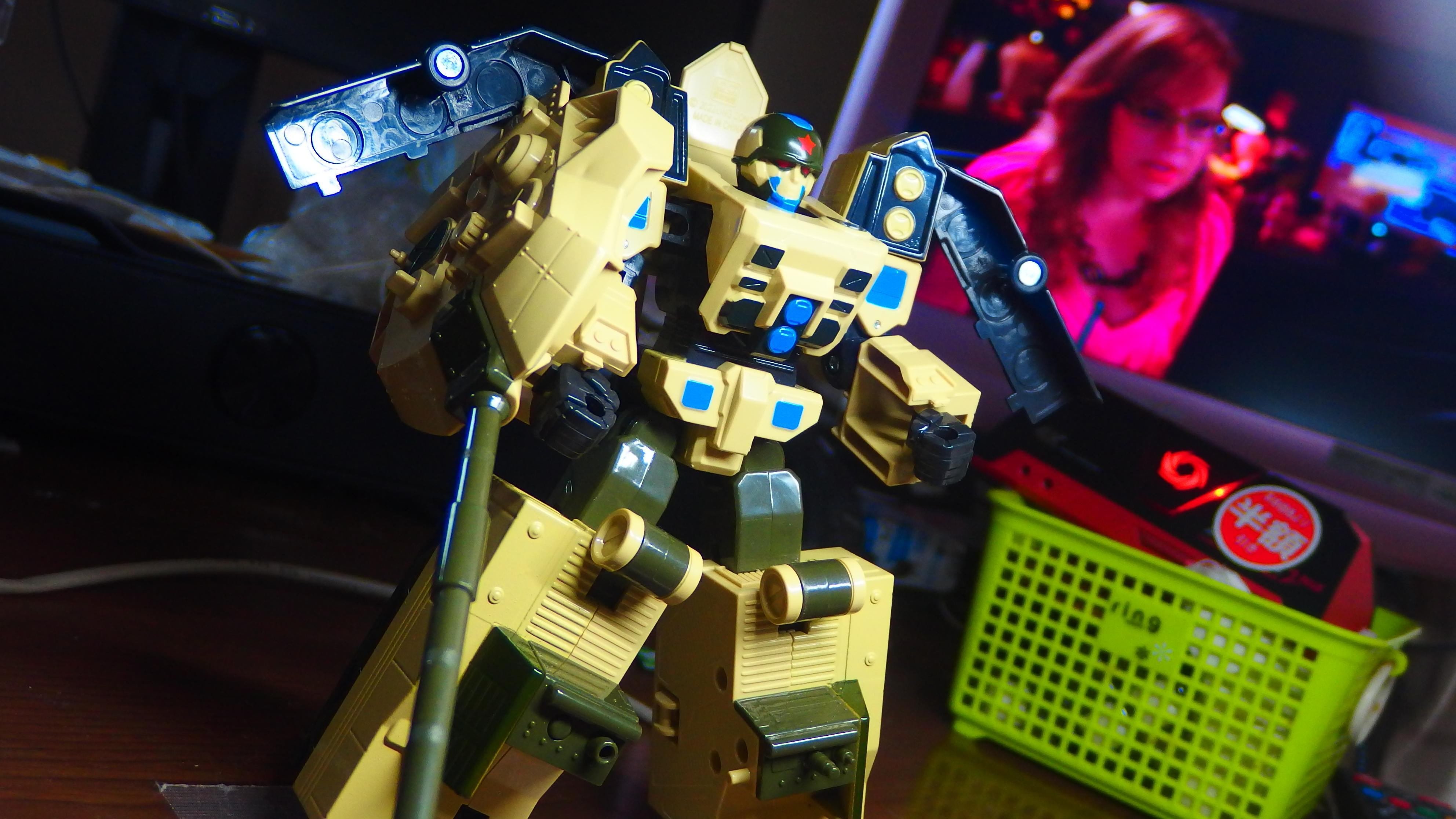 中国玩具]卓上玩具レビュー114 15式轻型担克・15式軽戦車(雄师奇兵