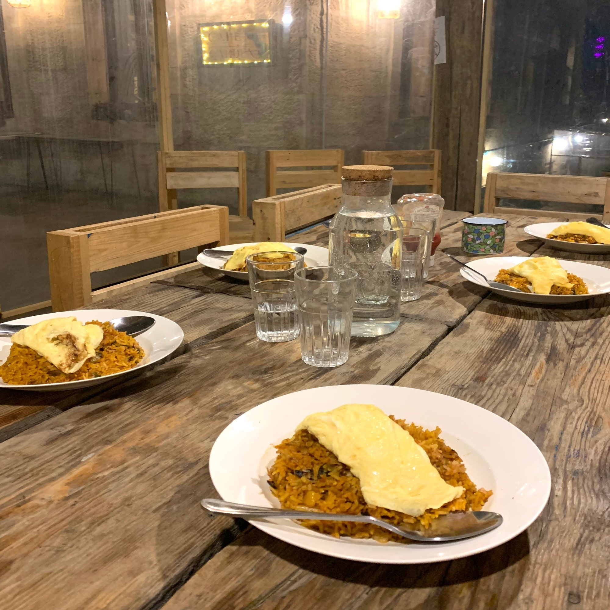 全員オムライスを見たことがない!?中東で試される「Yahoo!知恵袋」の底力｜書籍化「ヨルダンの本屋に住んでみた」のフウ