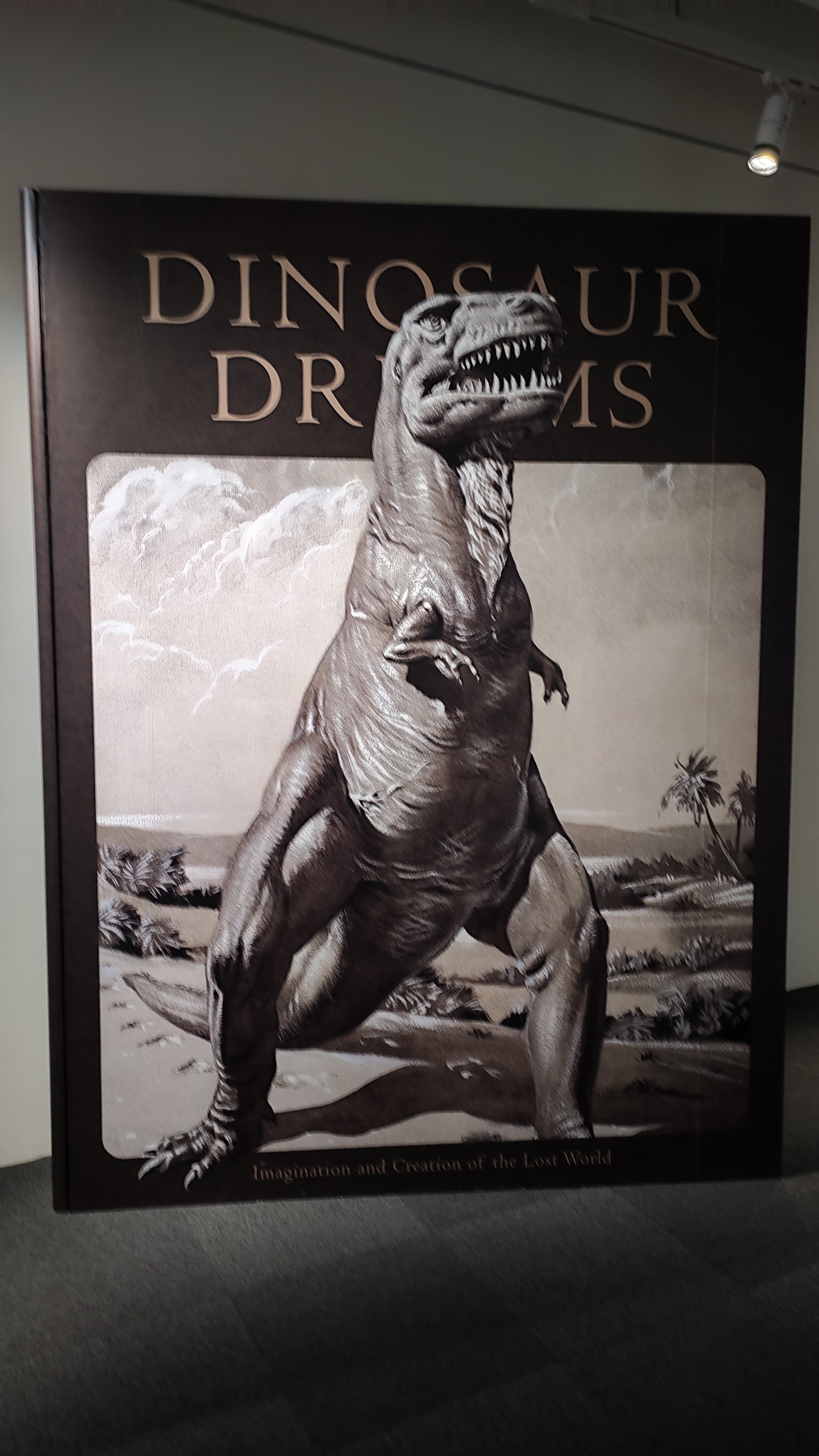 特別展】 恐竜図鑑 | 失われた世界の想像／創造｜もんばん