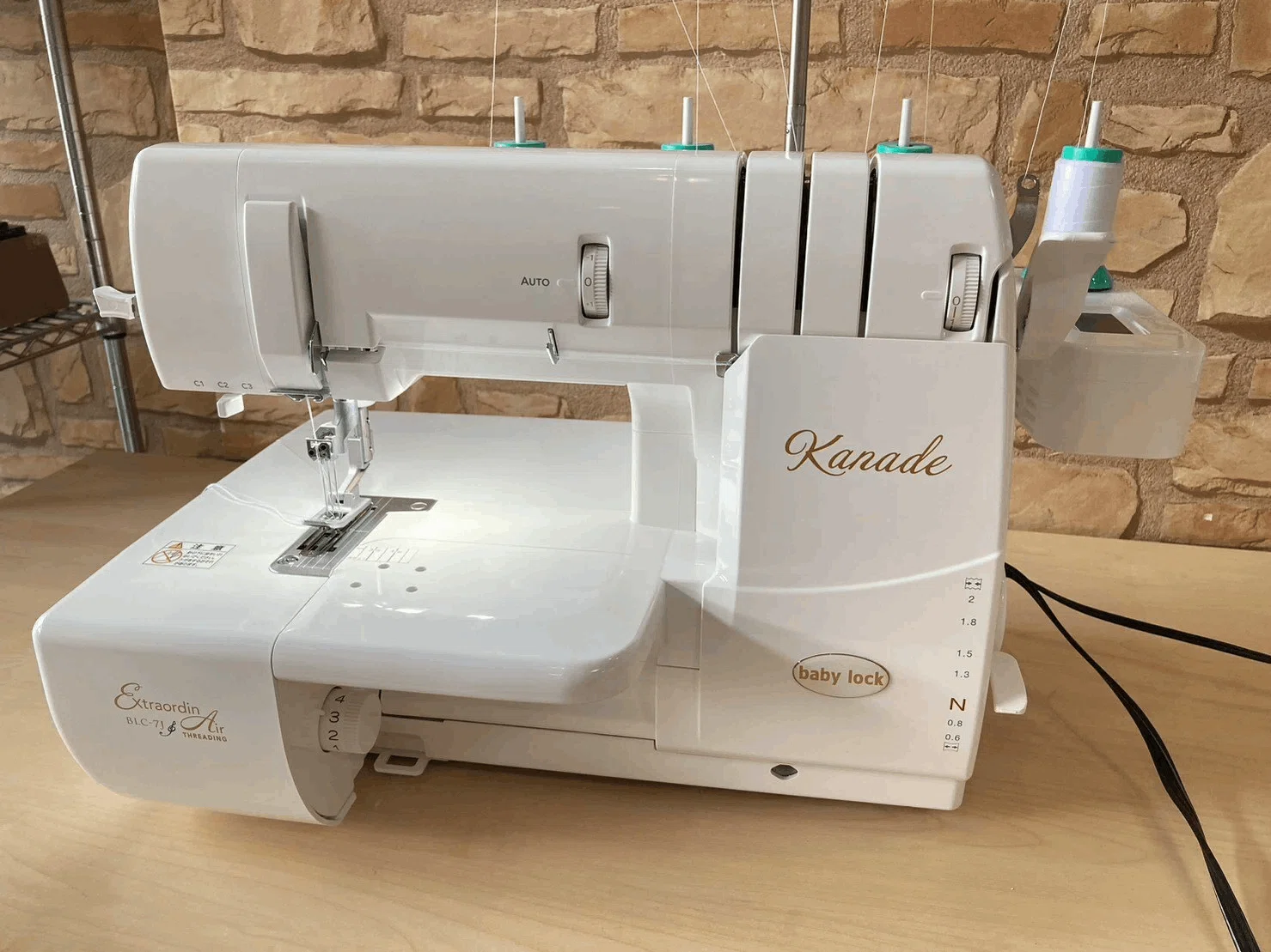 ミシンの練習】カバーステッチミシン「Kanade-BLC7J」を使って簡単 T