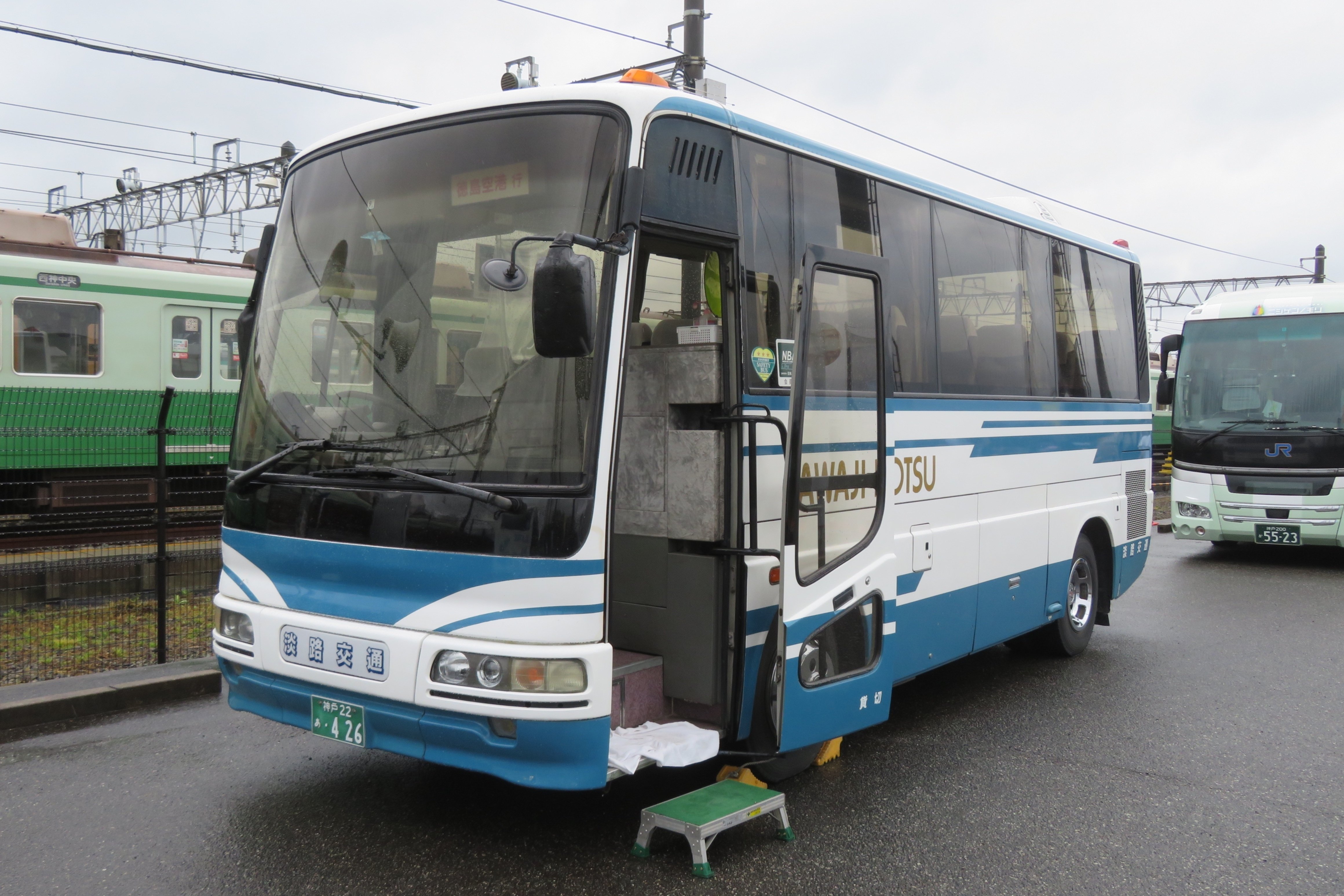 スルッとKANSAIバスまつり2023（5）展示車両1｜垂水の止利