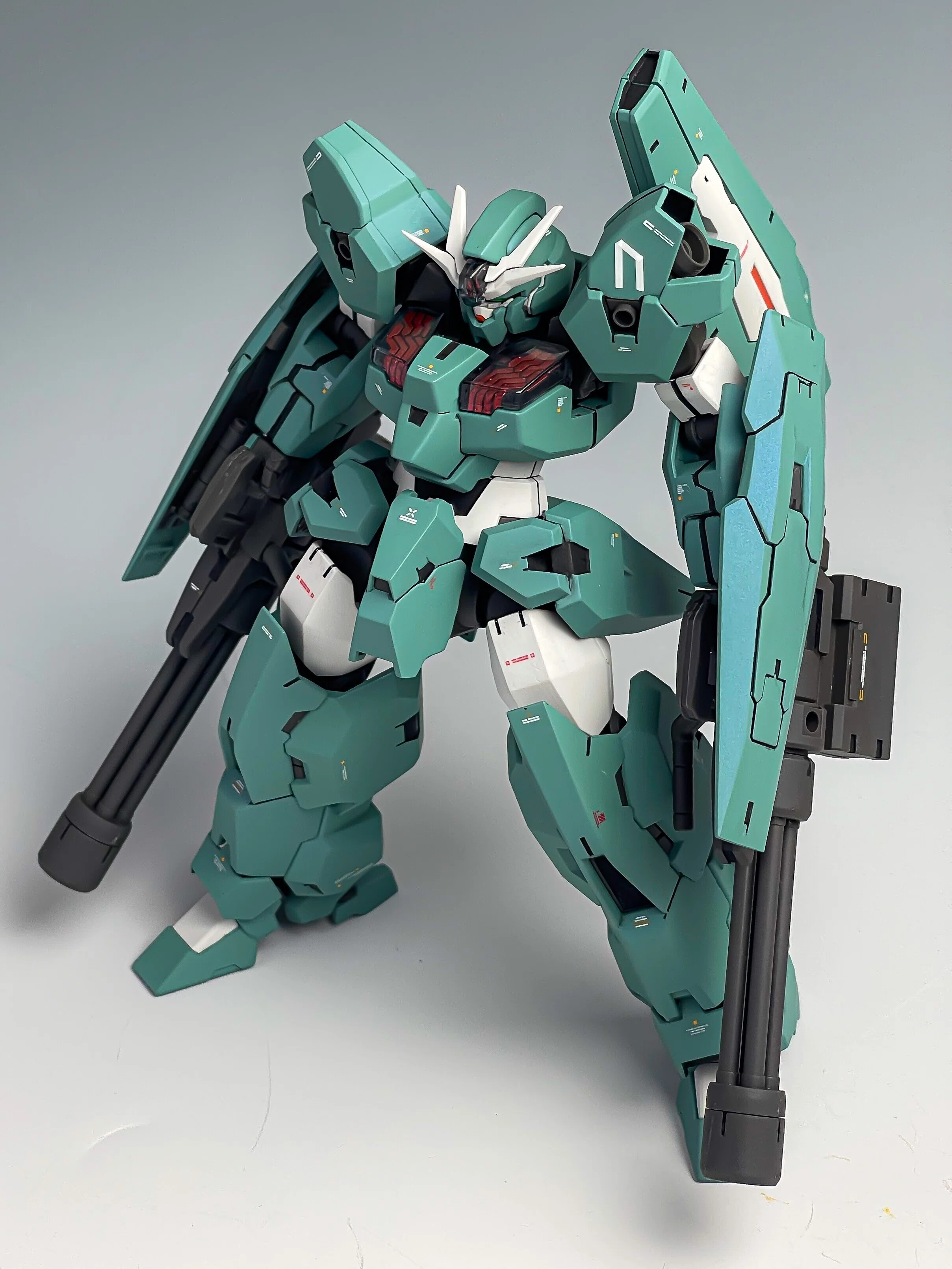 ガンダムルブリスウル作った～バンダイはデカいMSも値段抑えて作ら